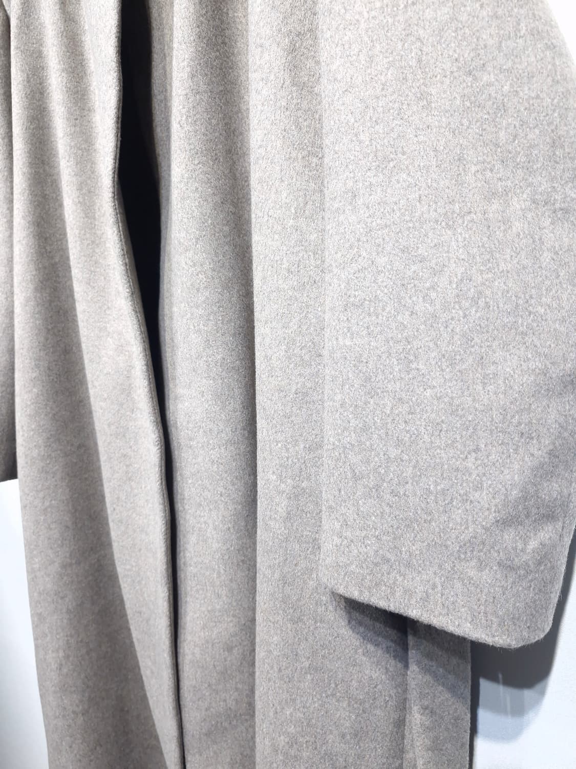 코스 COS 울혼방 벨티드 코트_42 상품이미지6