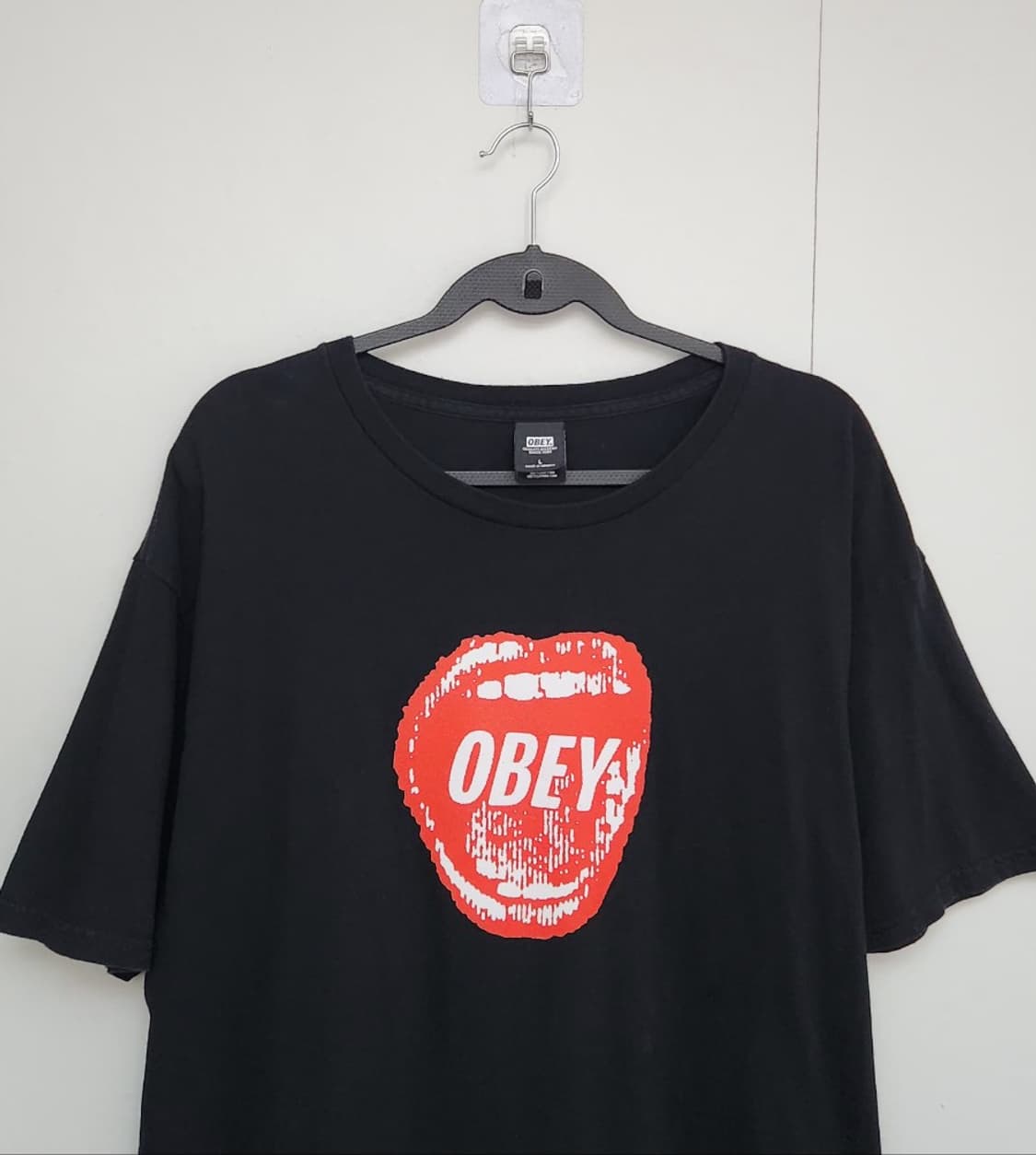 [OBEY 오베이] 100 남 립스틱로고 반팔 티셔츠 상품이미지8