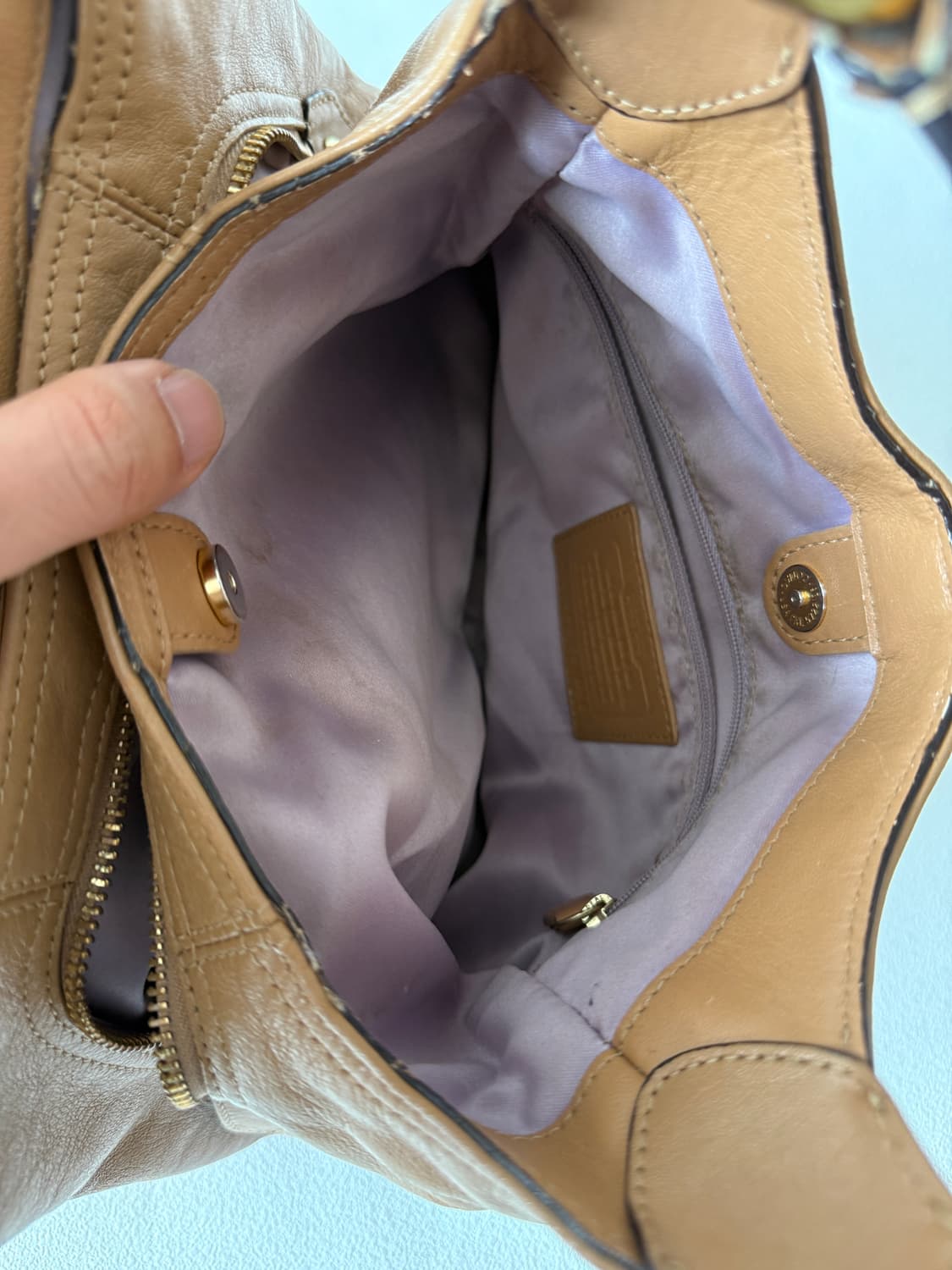 코치(COACH) 레더 숄더백 상품이미지9