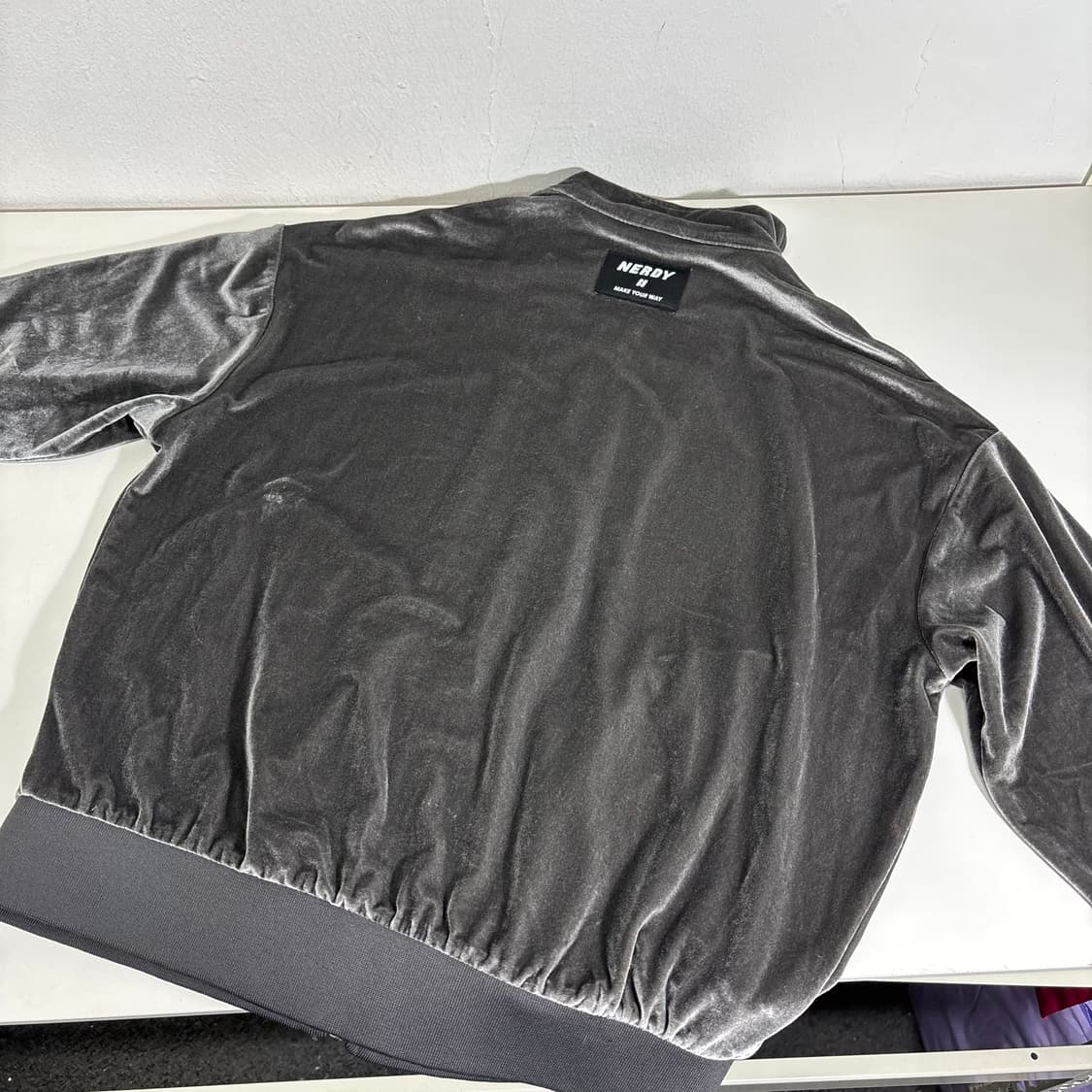 XS 우먼FREE 널디 그레이 벨벳 트랙탑 집업 져지 상품이미지2