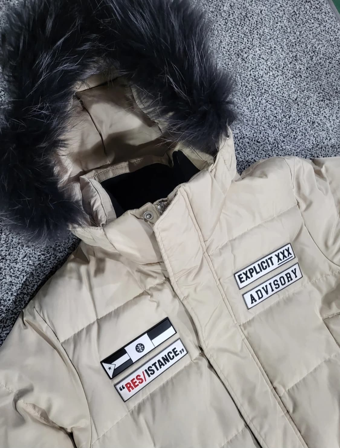 어드바이저리 패치 베이지 패딩자켓 상품이미지5