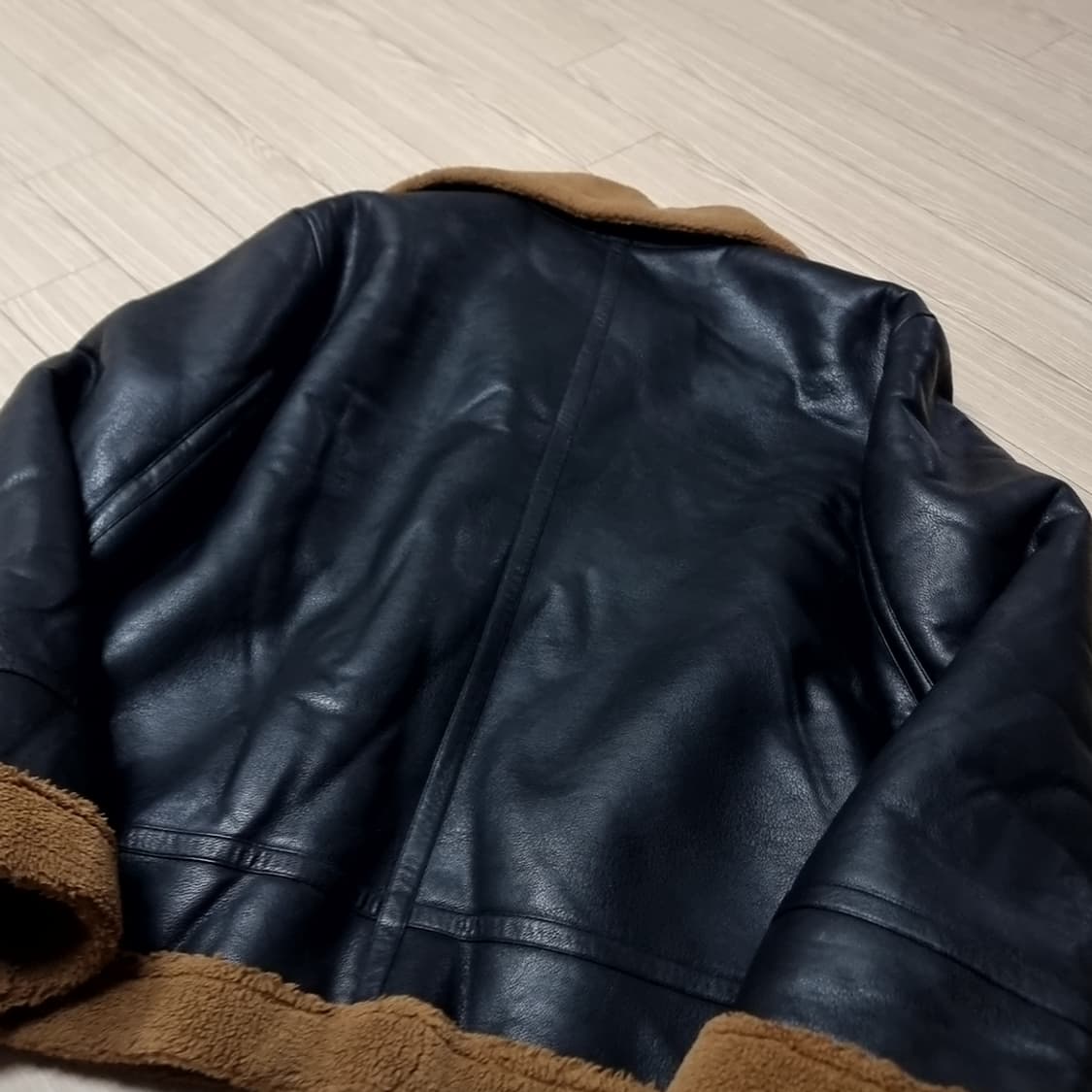 라퍼지스토어 블랙 무스탕 자켓(105) 상품이미지3