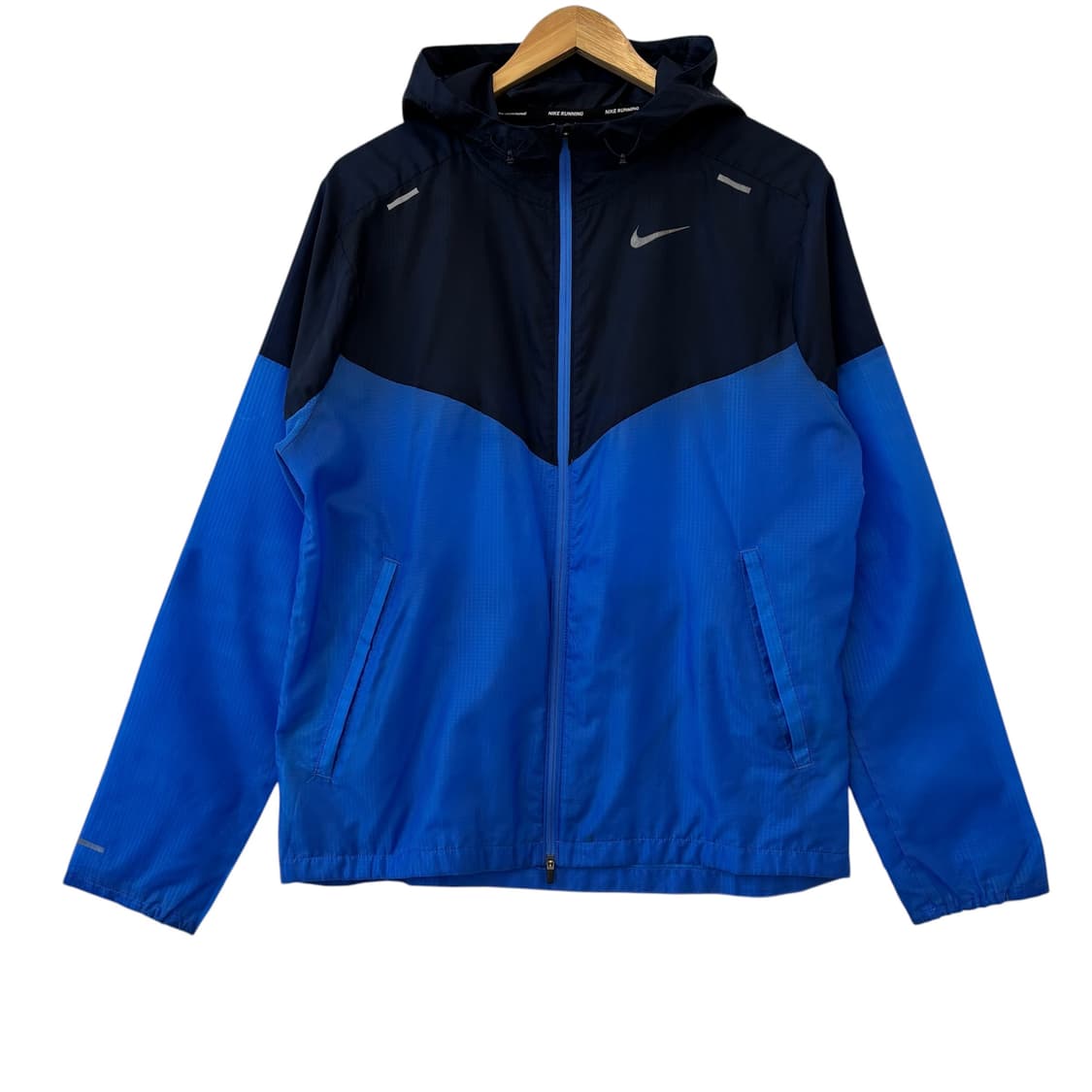 나이키 경량 윈드러너 바람막이 상품이미지1