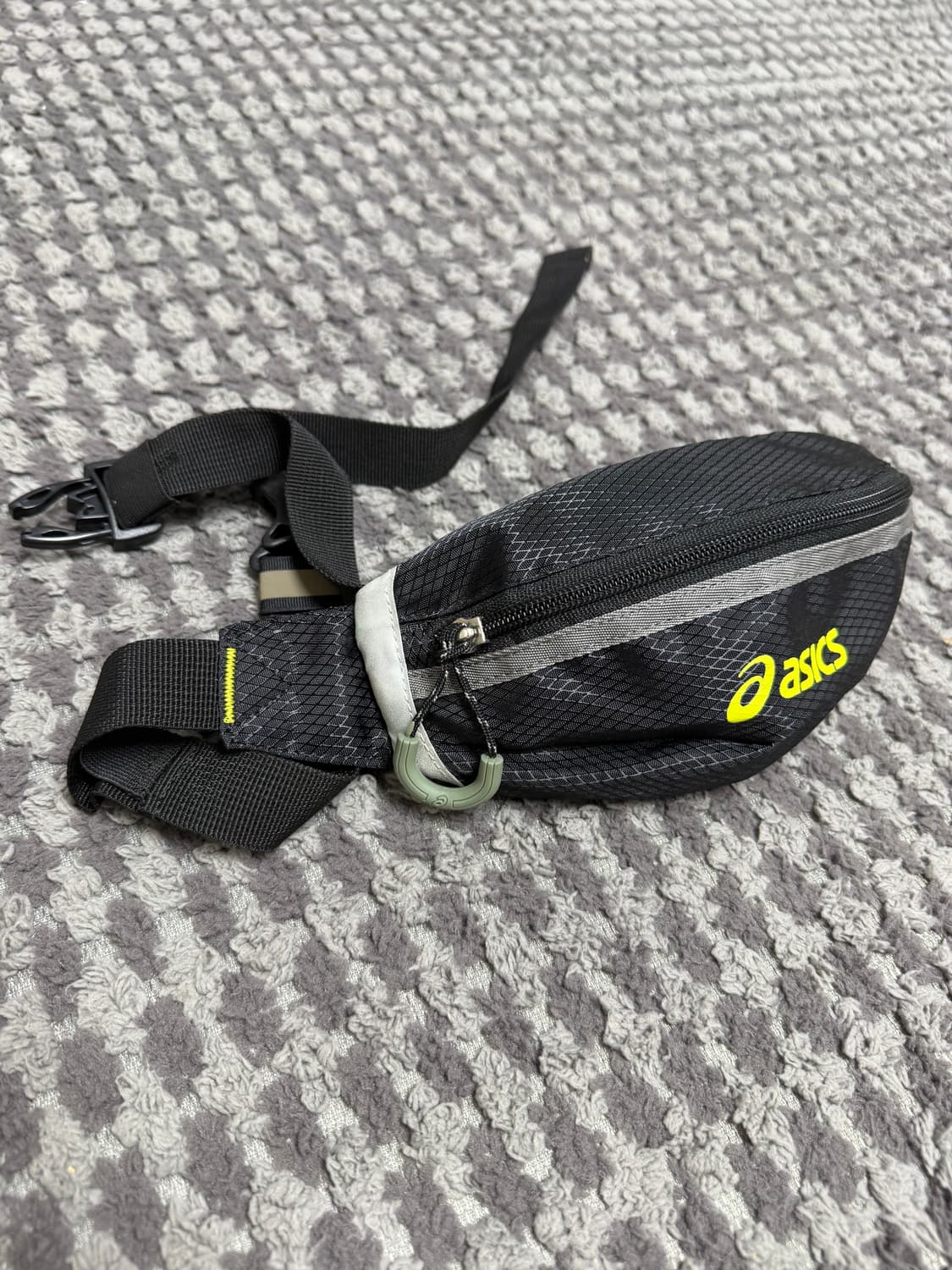 아식스 블랙 러닝 웨이스트백  상품이미지2