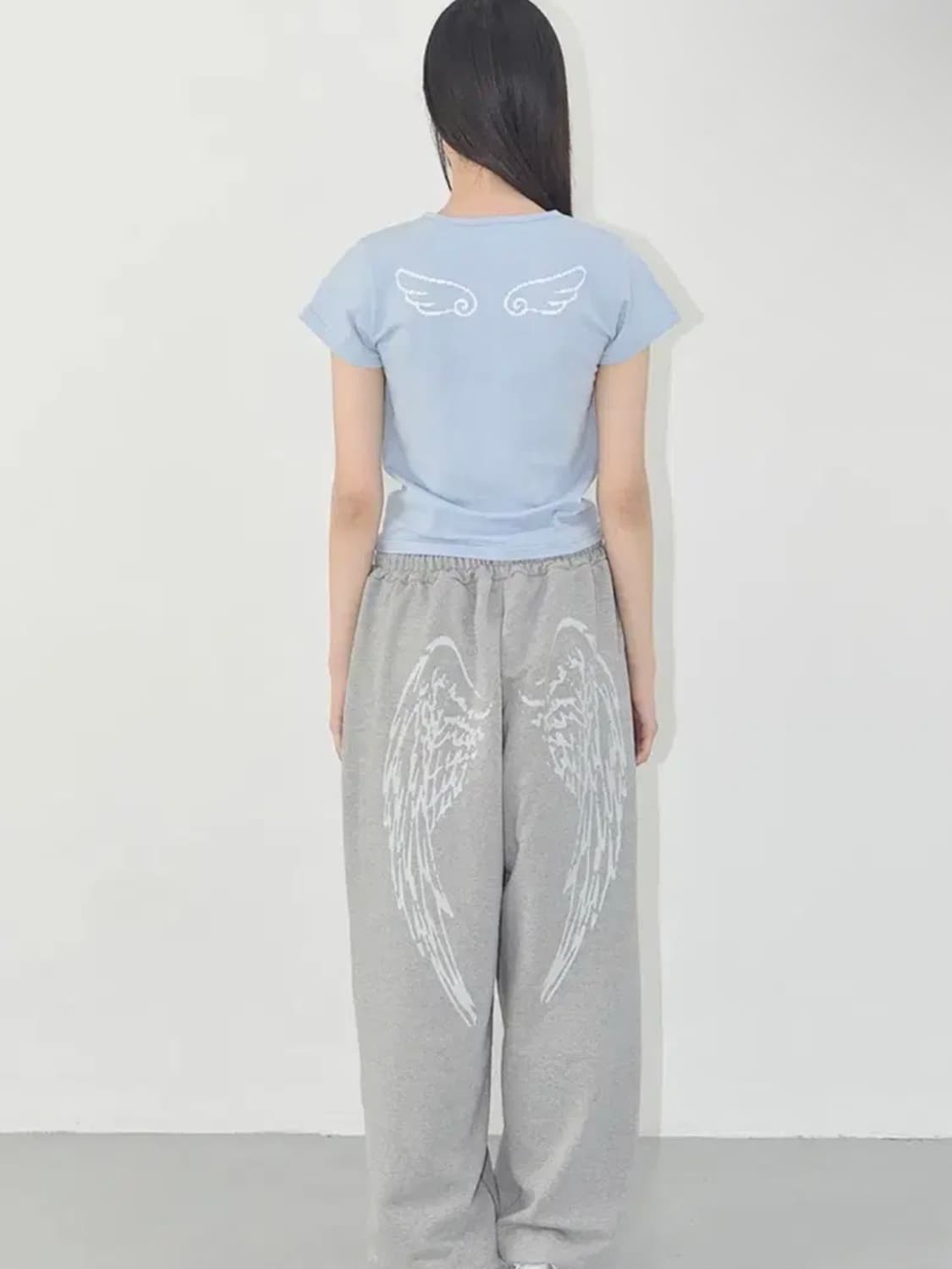 팬시클럽 엔젤 마크 크롭 티 상품이미지3