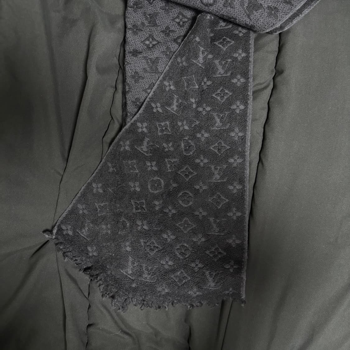 루이비통 모노그램 클래식 머플러 상품이미지2