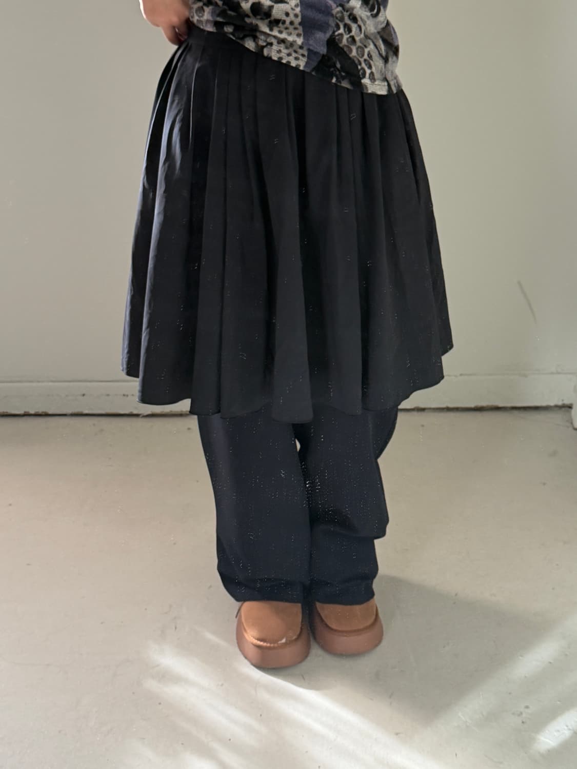 일본빈티지 네이비 핀턱 미디스커트 상품이미지1