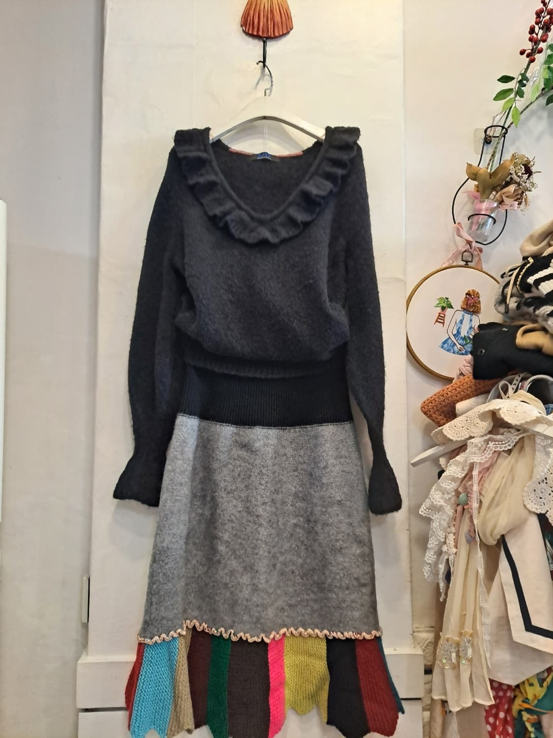 SJYP 프릴니트. 디자이너 램스울 니트스커트 상품이미지1