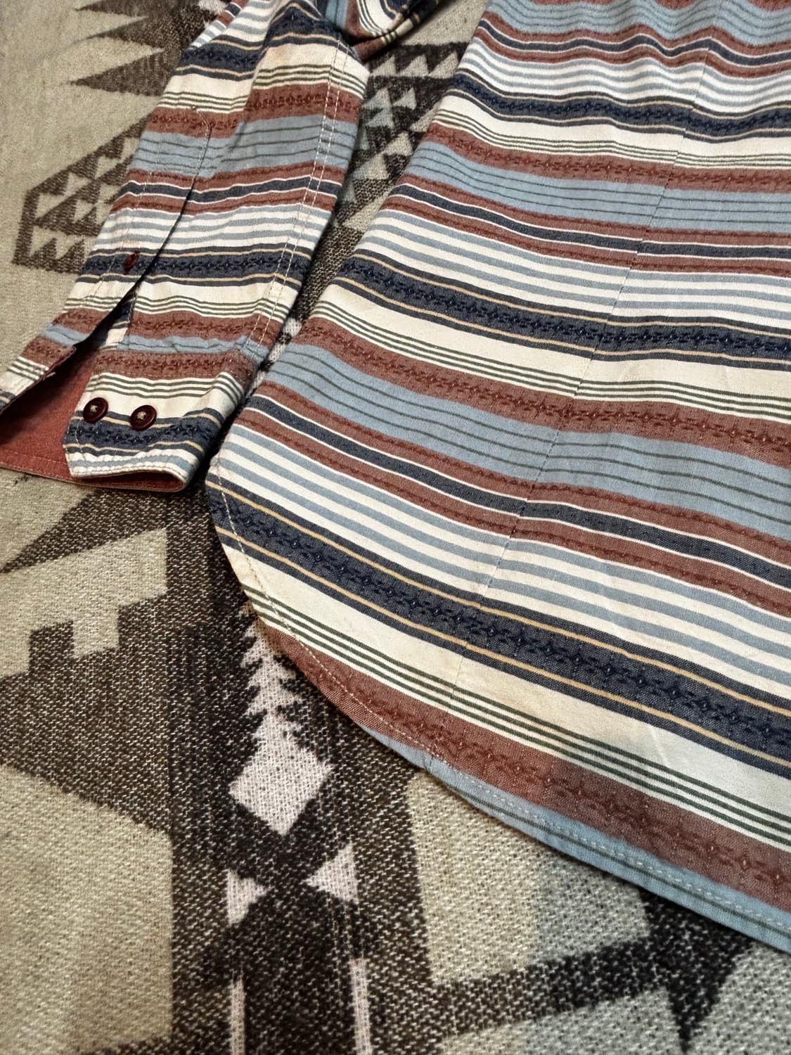 시리즈(series;)에스닉 스트라이프 셔츠 상품이미지9