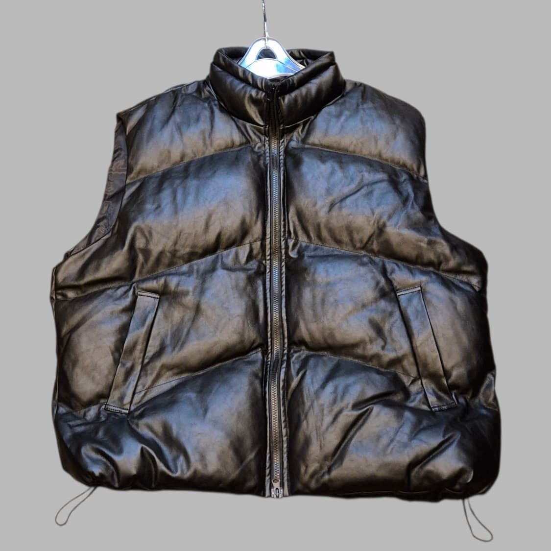 FREE(착샷잇음) 블랙 버핑레더 패딩조끼  상품이미지1