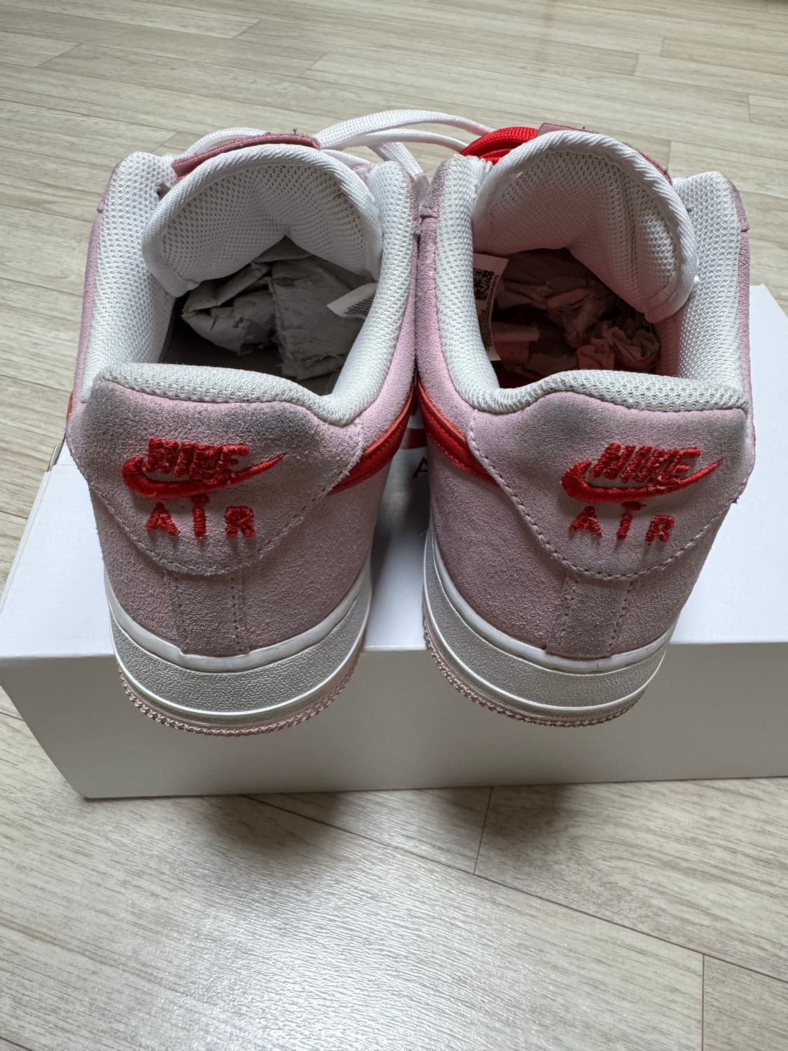265 나이키 에어포스 발렌타인 데이 핑크 상품이미지5