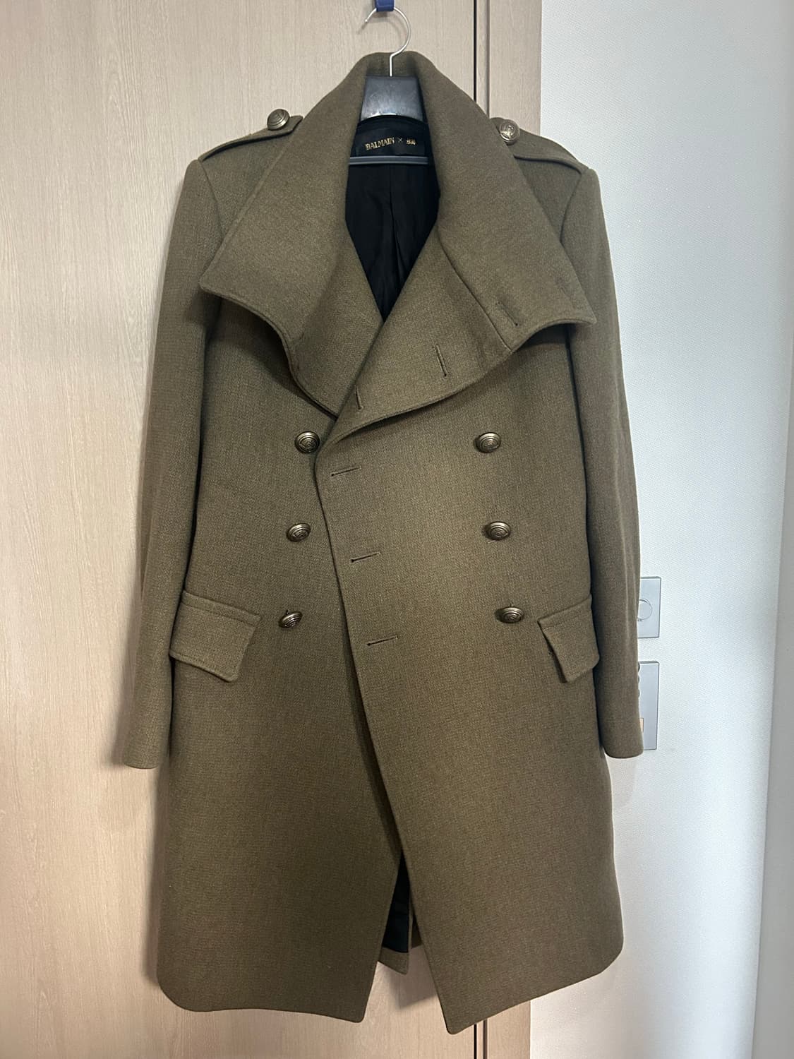 발망(Balmain) x h&m 밀리터리 코트 46 상품이미지3