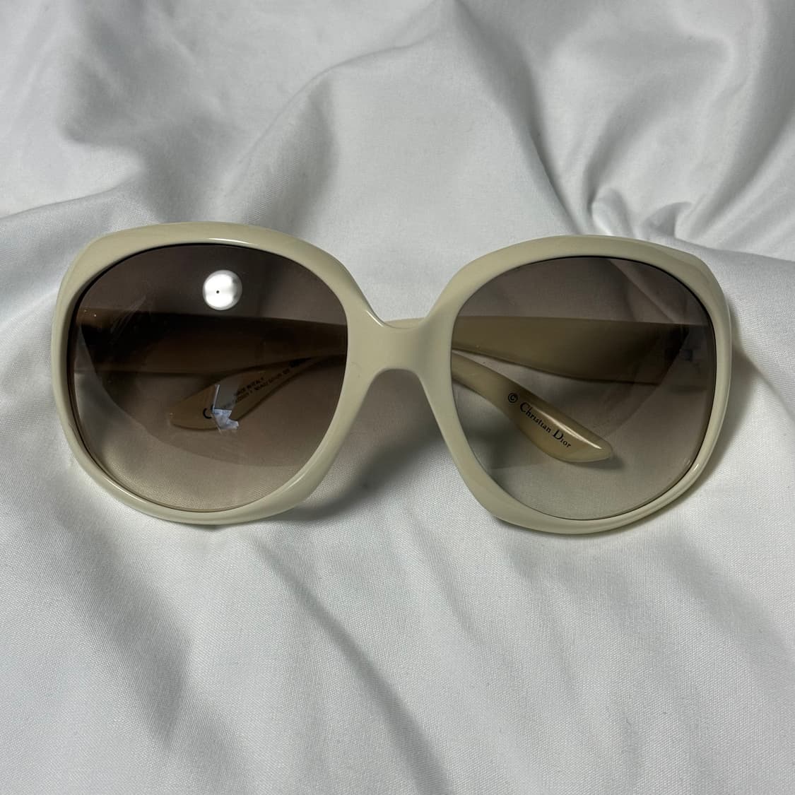 Dior Glossy 1 Sunglasses. 상품이미지2