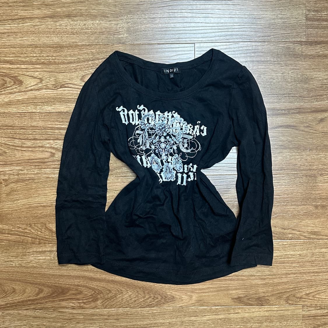 빈티지 보석 레터링 티셔츠 오네갸루 긱시크 오리엔탈 베메클깔 와투케 고스 상품이미지1