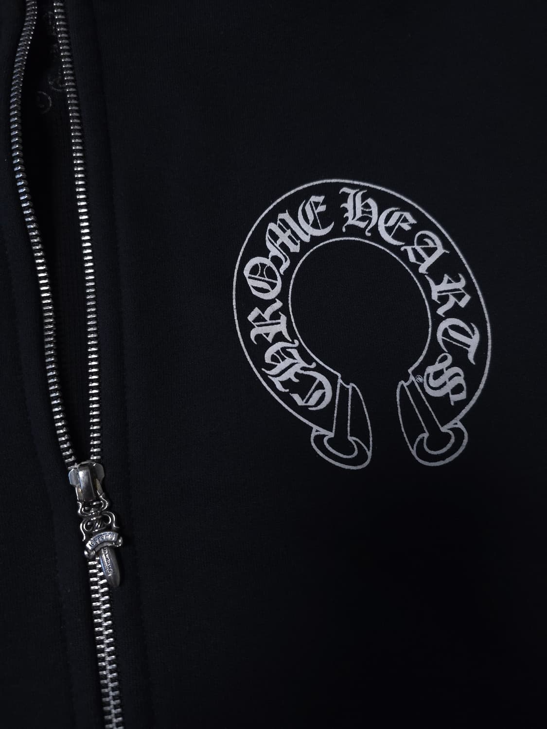 [L] 크롬하츠 홀스슈 플로랄 헤비웨이트 후드집업 블랙 상품이미지3