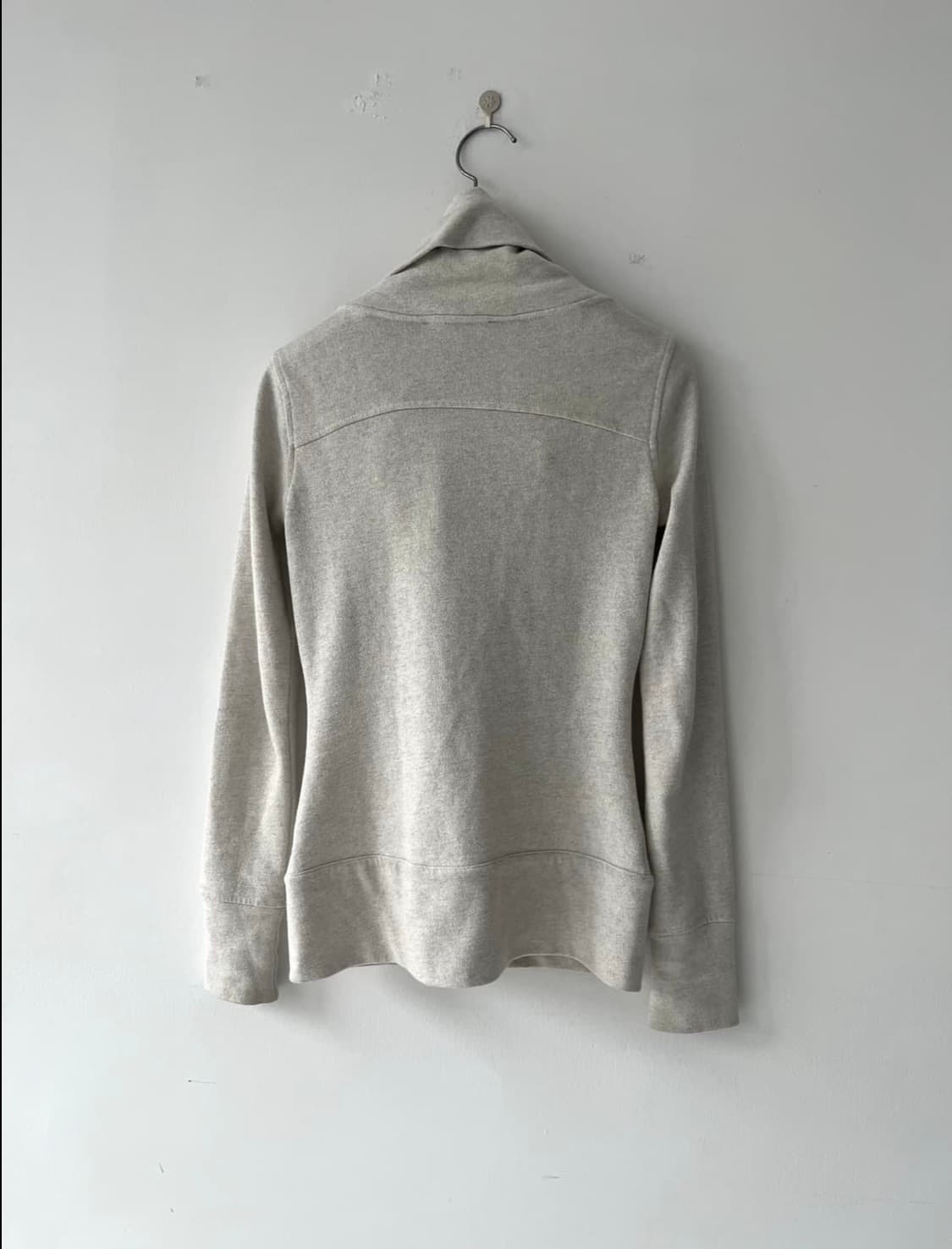 A/X 드레이프 하이넥 버튼 탑 상품이미지8