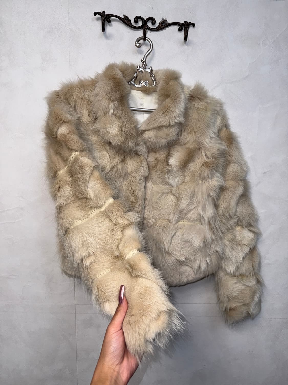 Ivory stitch detail fox fur jacket  상품이미지2