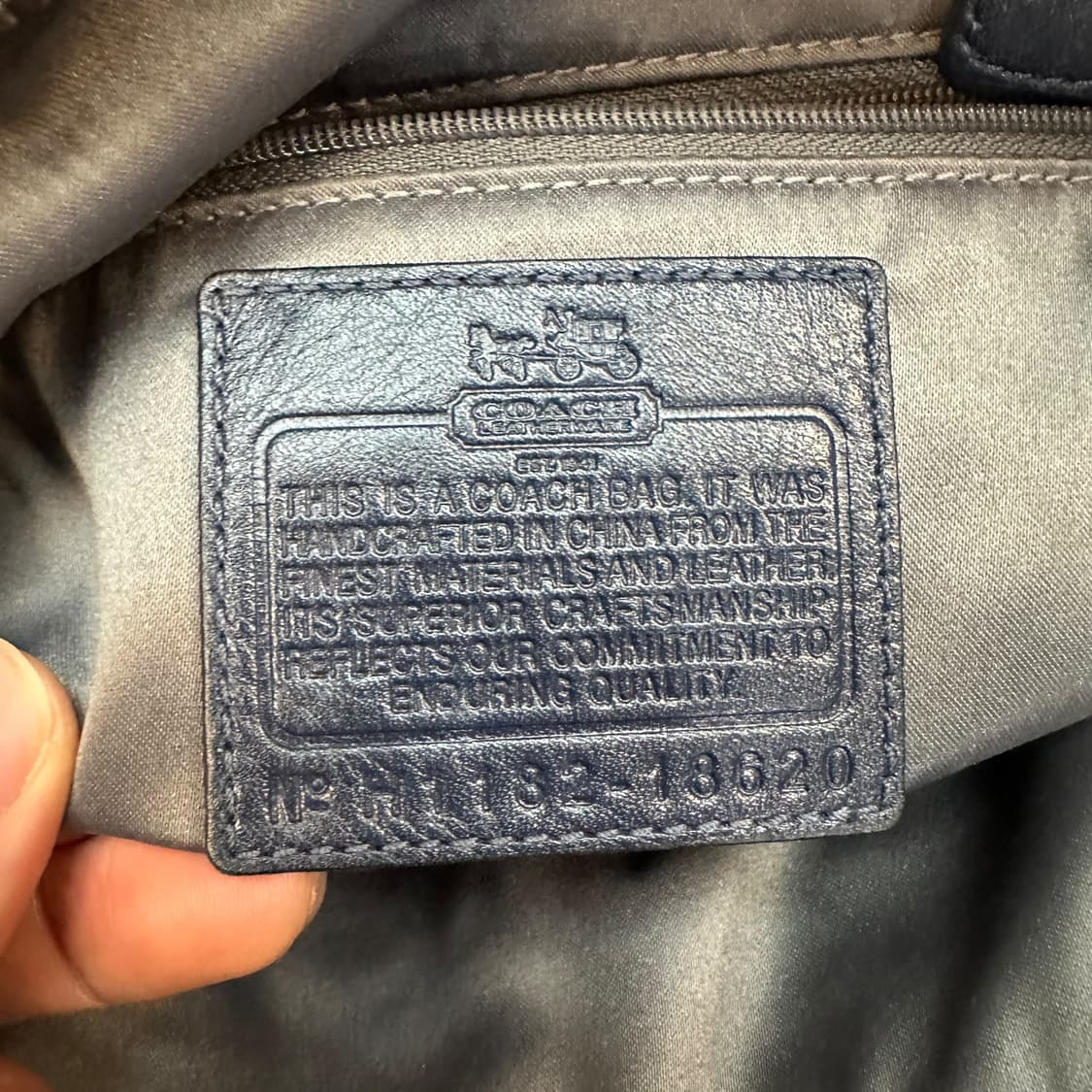 코치 셔링 레더 토트백 상품이미지4