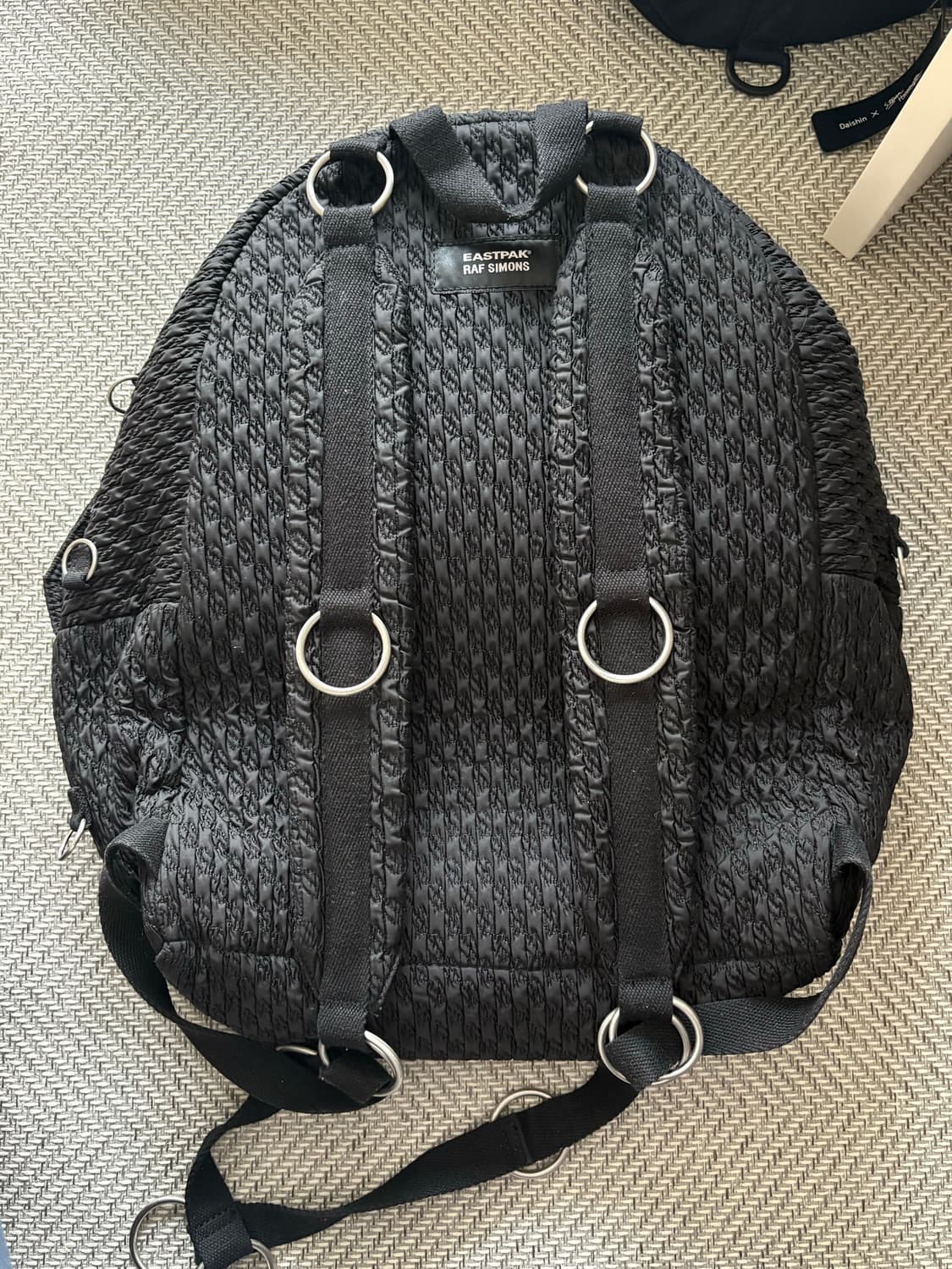 라프시몬스 이스트팩 루프링백 상품이미지3
