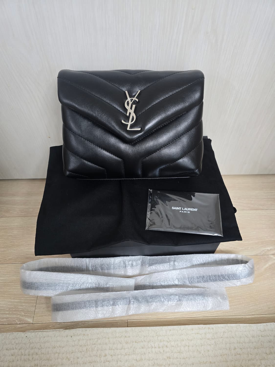 생로랑 루루 토이백 블랙 크로스백 상품이미지1