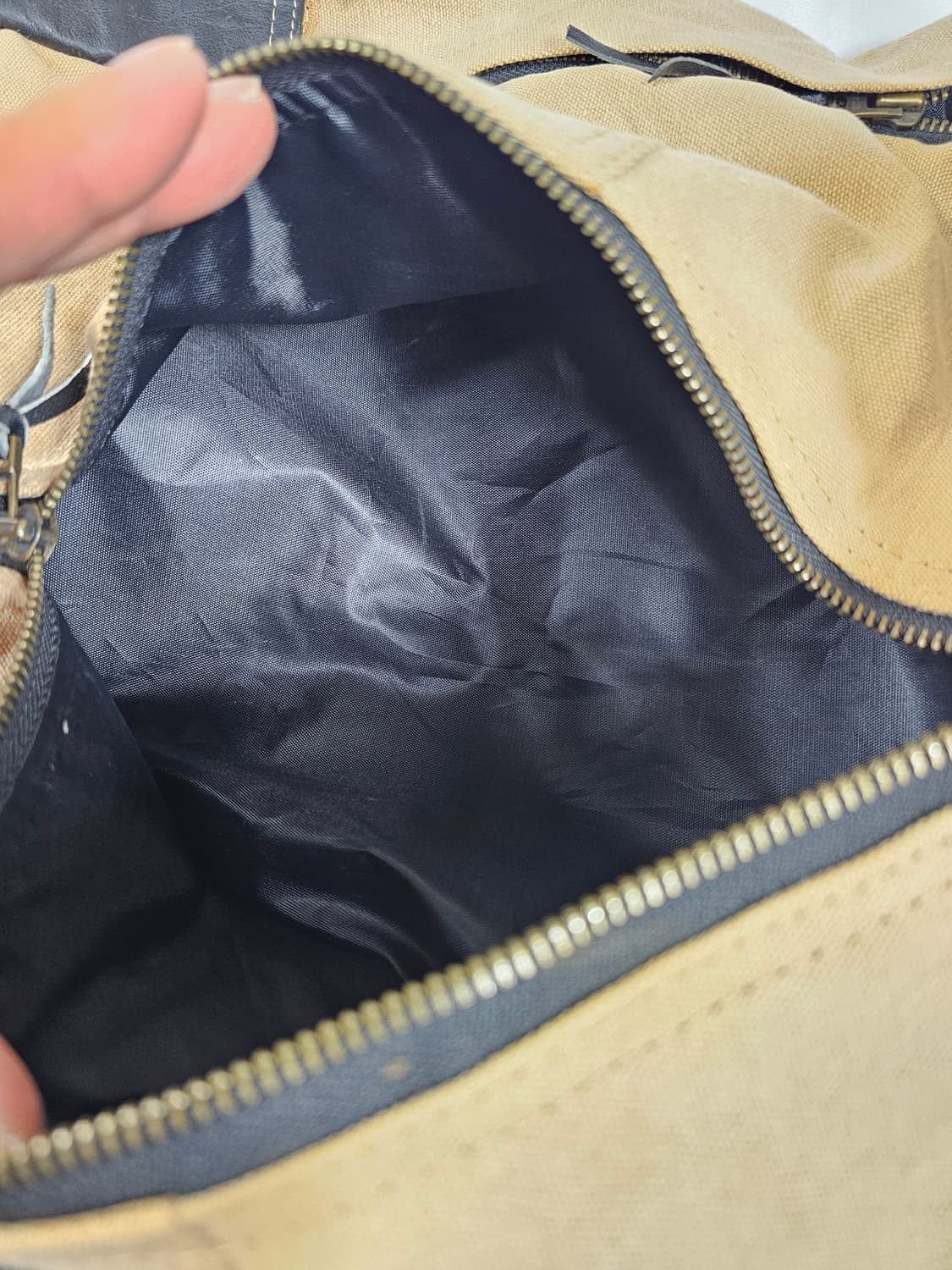 칼하트리폼백팩 상품이미지7