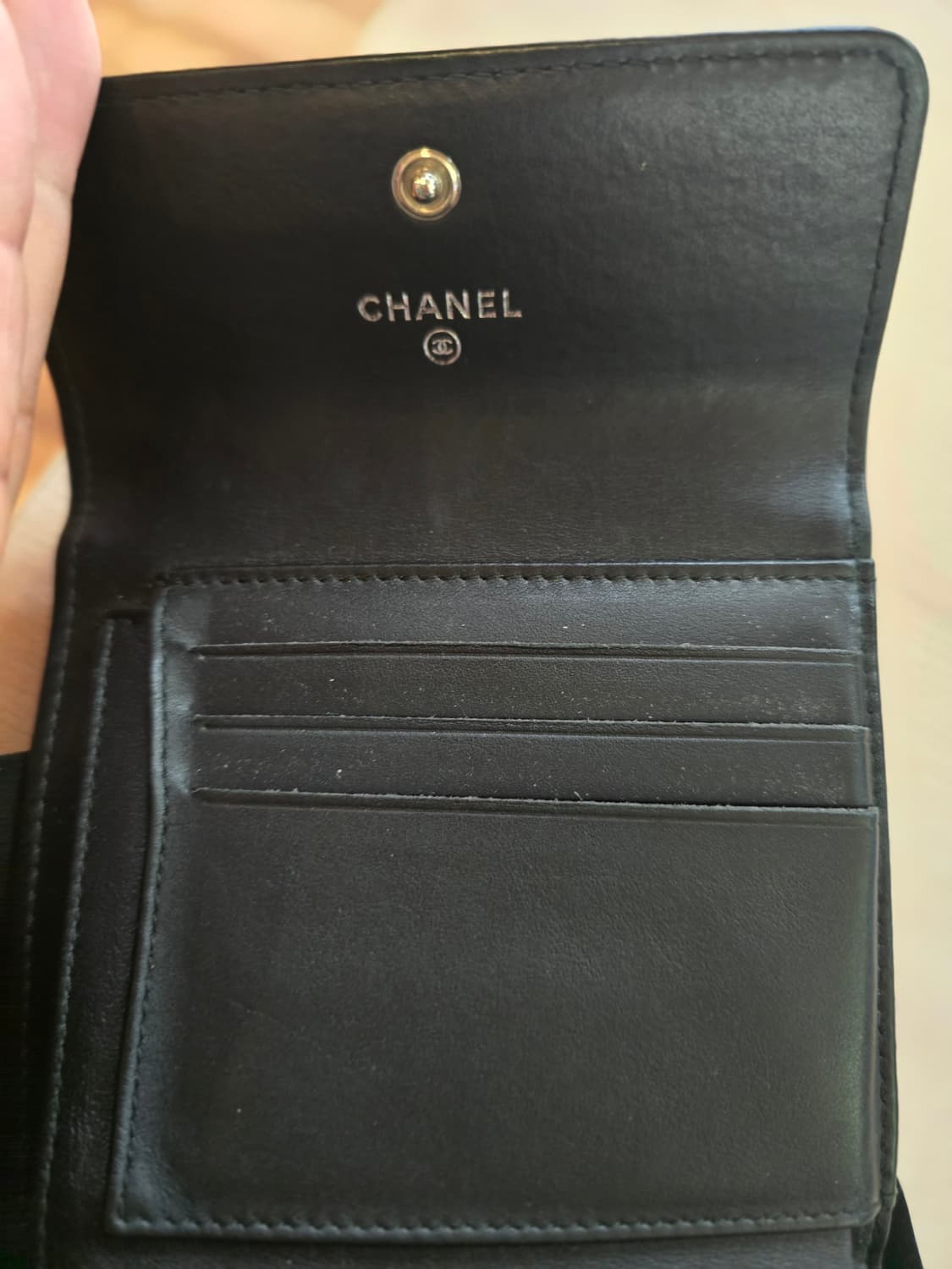 샤넬 반지갑 판매합니다. 상품이미지2
