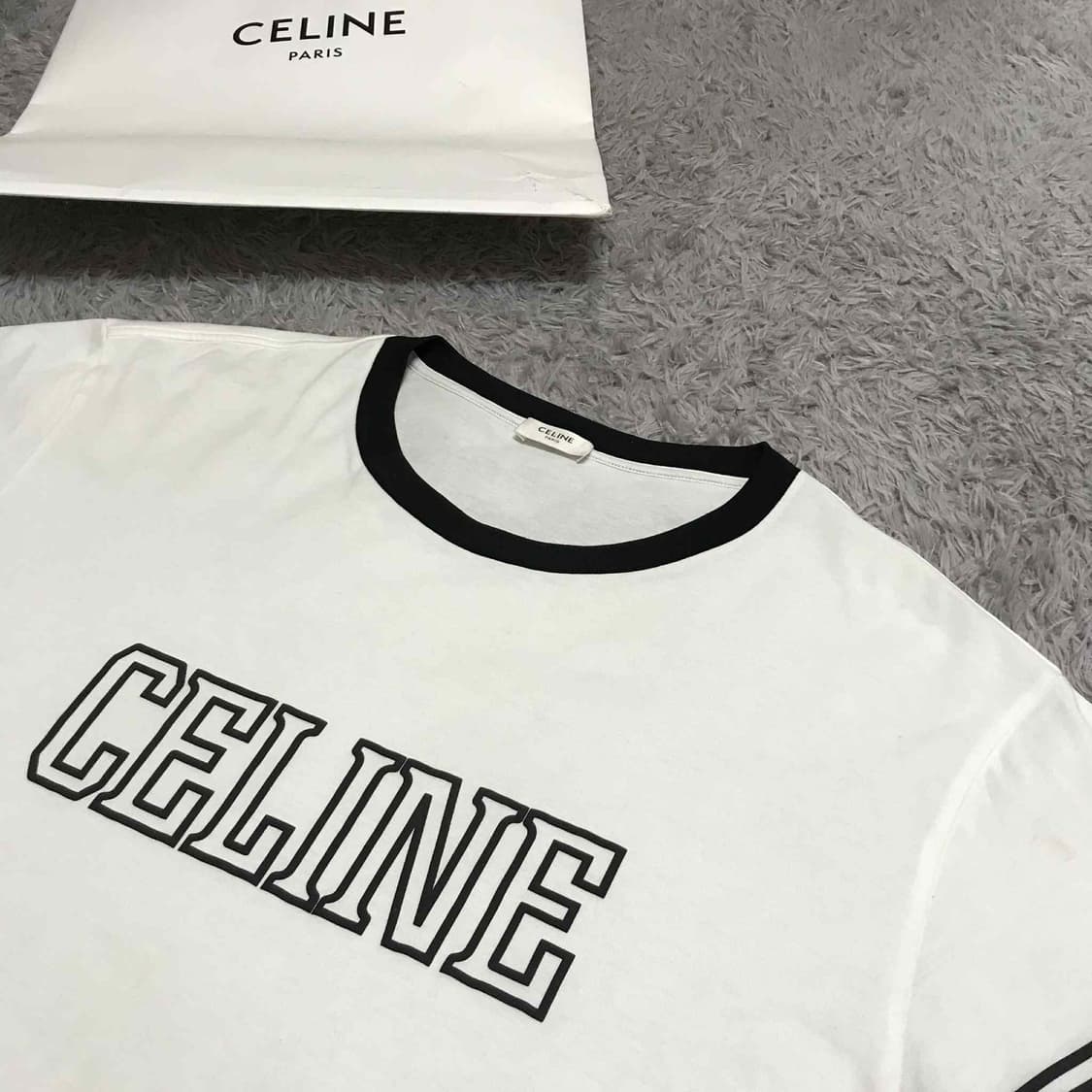 {클로젯}[L][오케이몰 구매내역]셀린느 빅로고 반팔티 상품이미지2