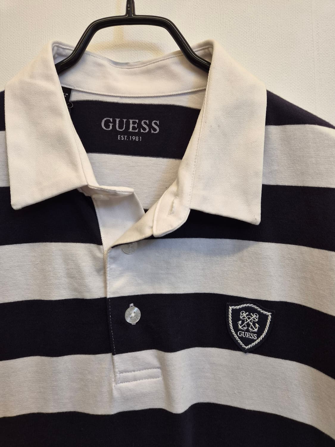 정품 GUESS 네이비 스트라이프 반팔 카라티 L 상품이미지5