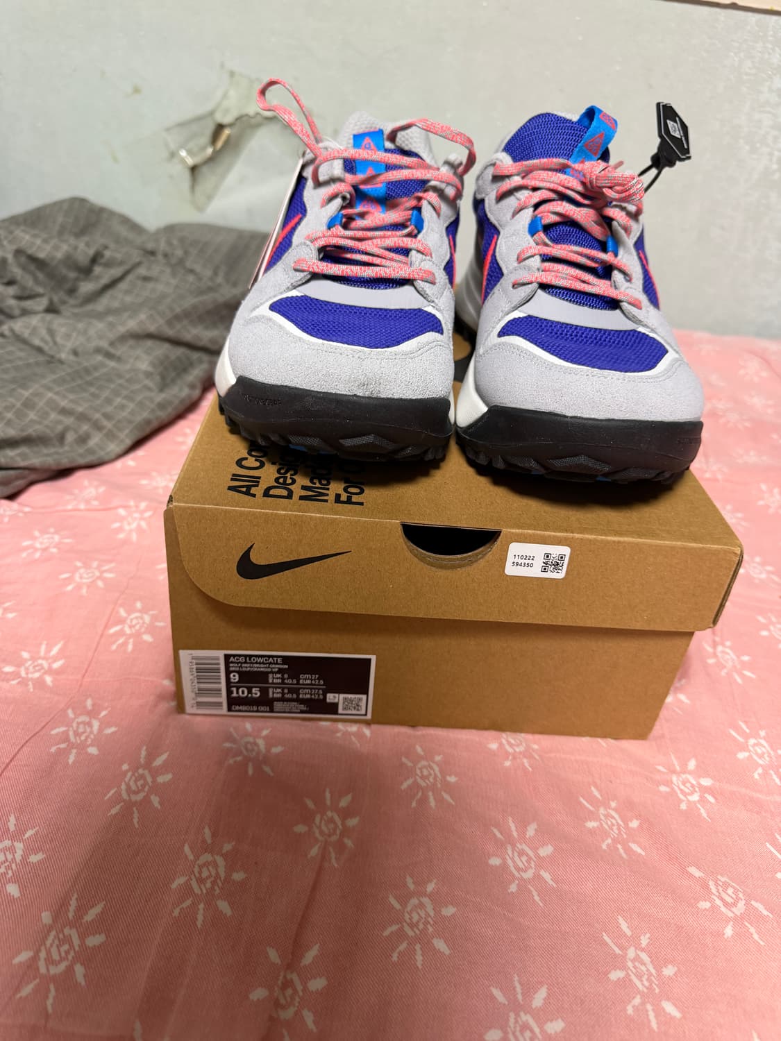 나이키 acg 로우케이트 울프그레이 브라이튼앤 크림슨270사이즈새상품 상품이미지1