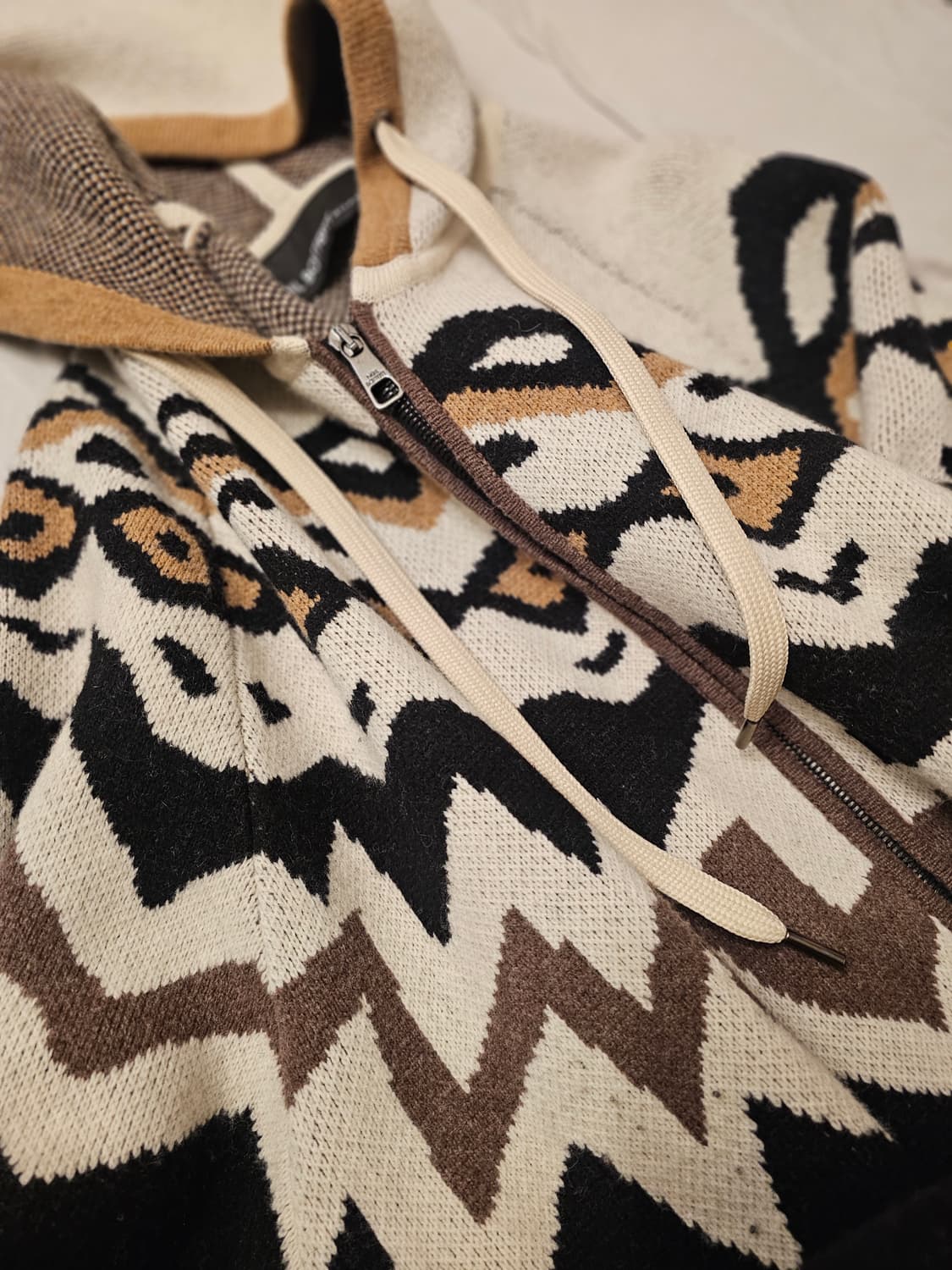 닐바렛 울 스웨터 후드  XL 상품이미지1