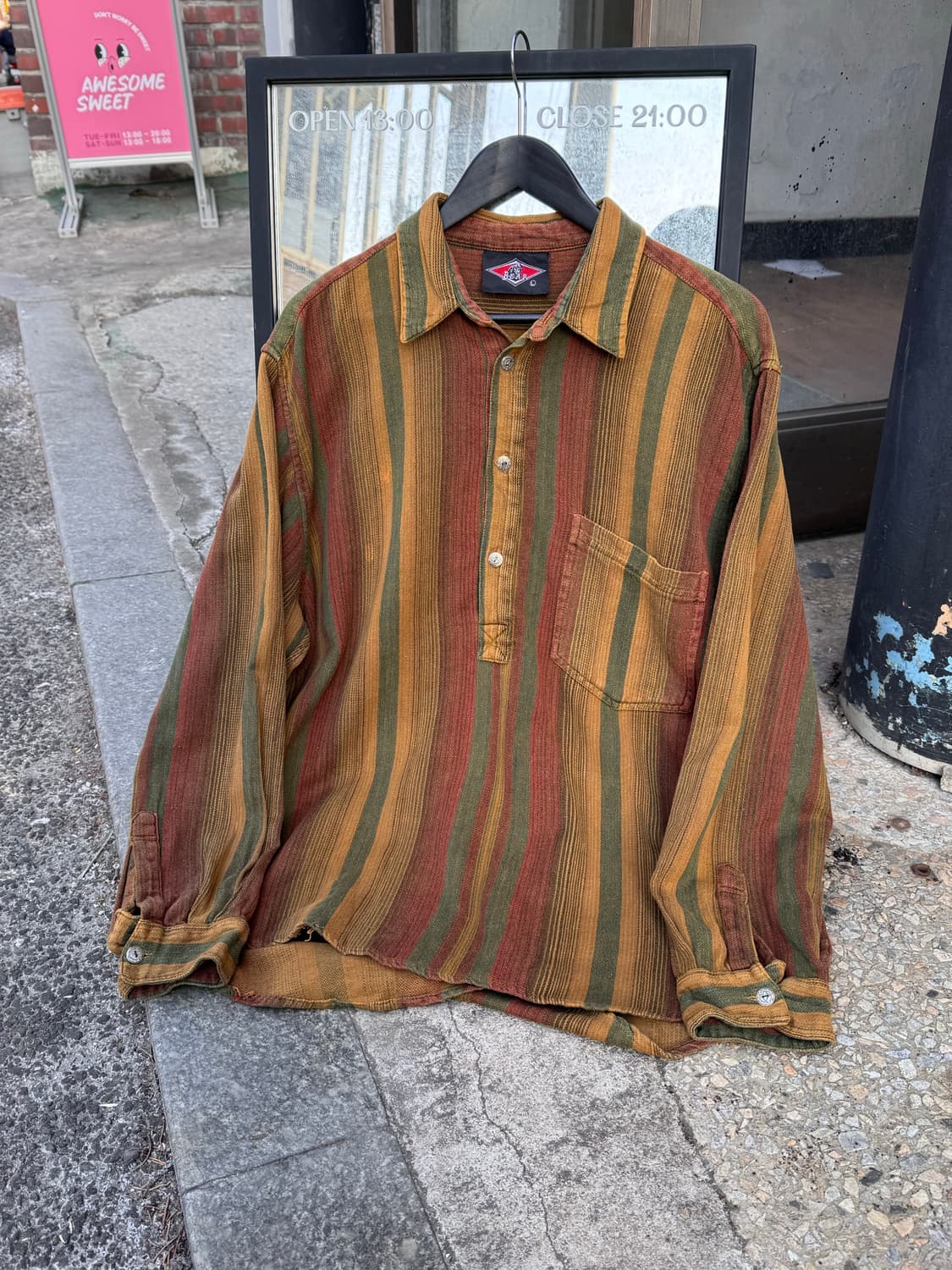 Bear 스트라이프 패턴 풀오버 셔츠 상품이미지1