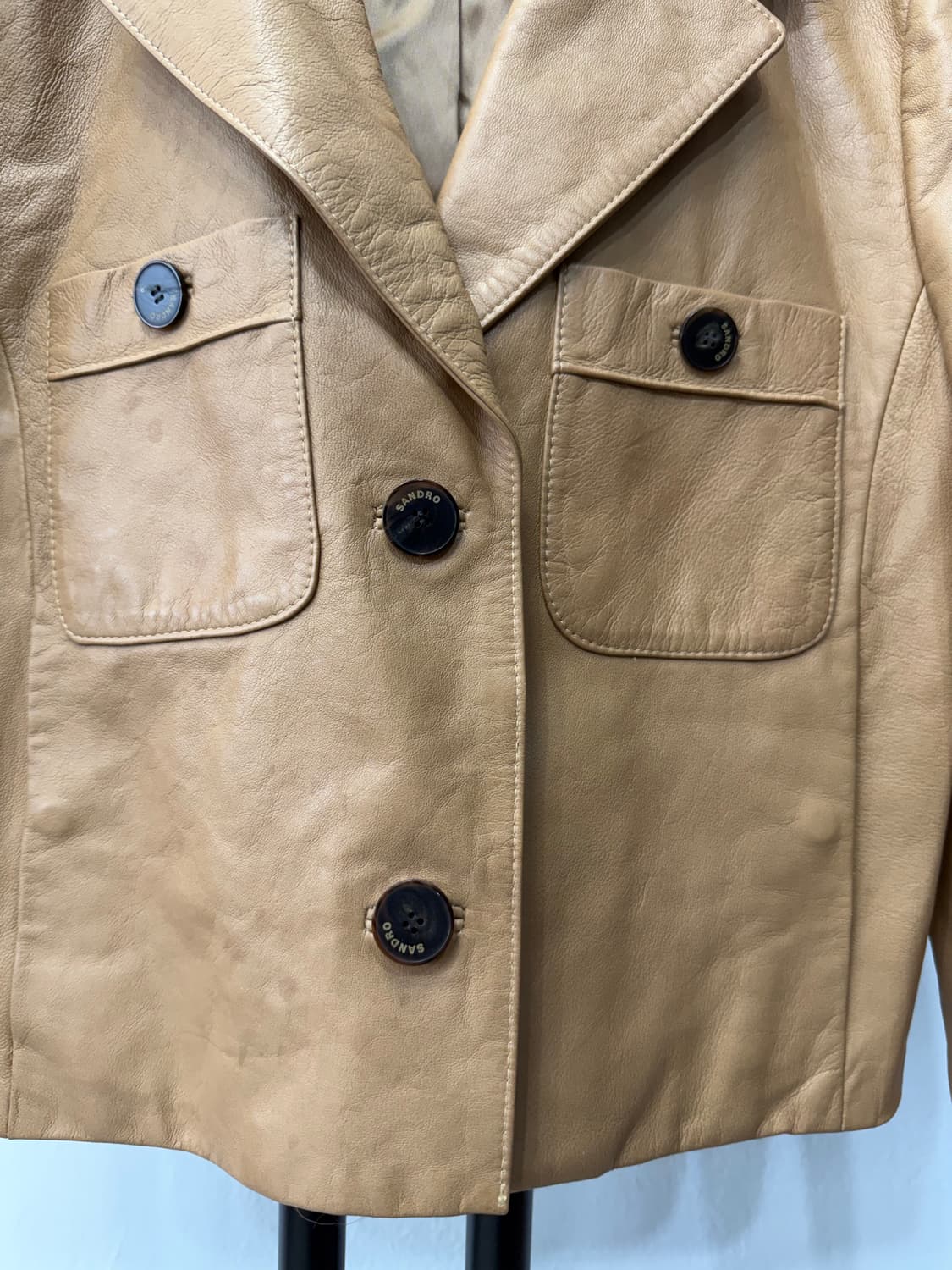 정품) 산드로 여성 브라운 레더 크롭 가죽자켓 82(55) 상품이미지4