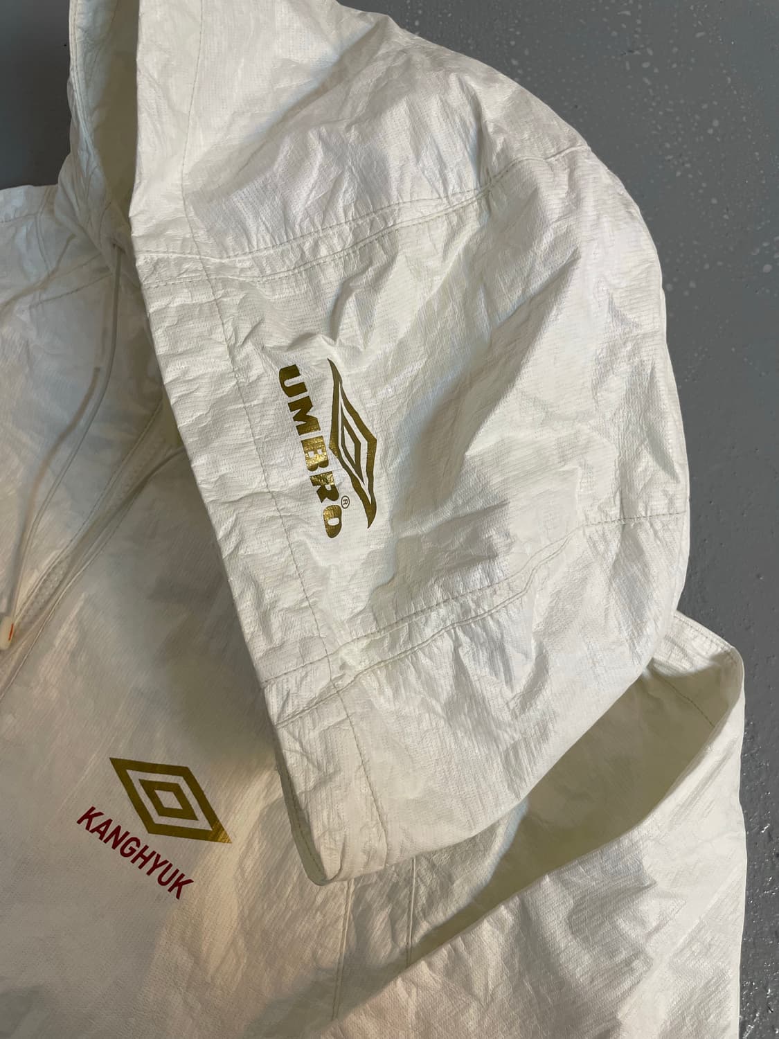 엄브로 X 강혁 하프집업 상품이미지4