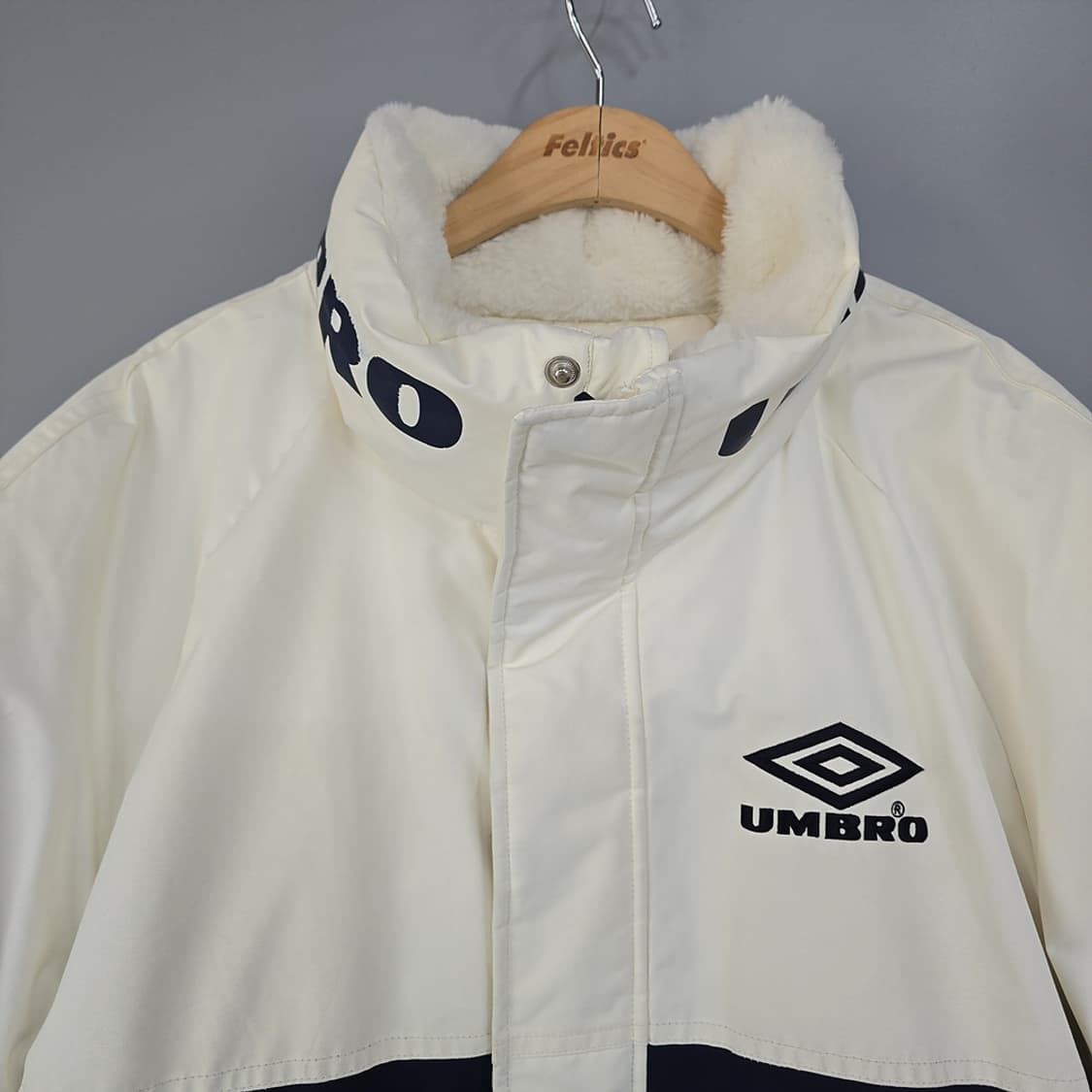 엄브로 UMBRO 덕다운 배색 숏패딩 95(M) 상품이미지2