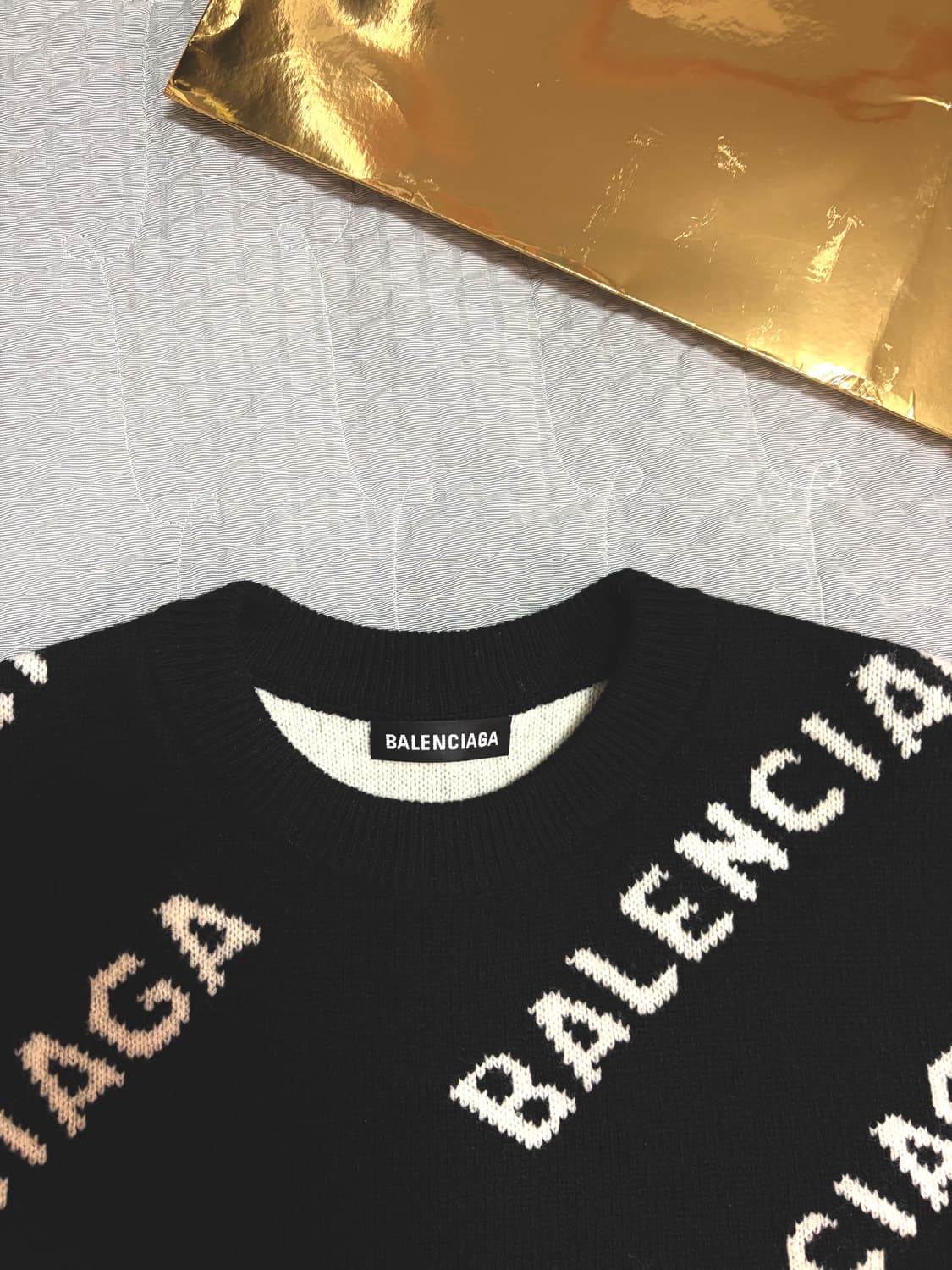 발렌시아가 멀티로고 니트 상품이미지3