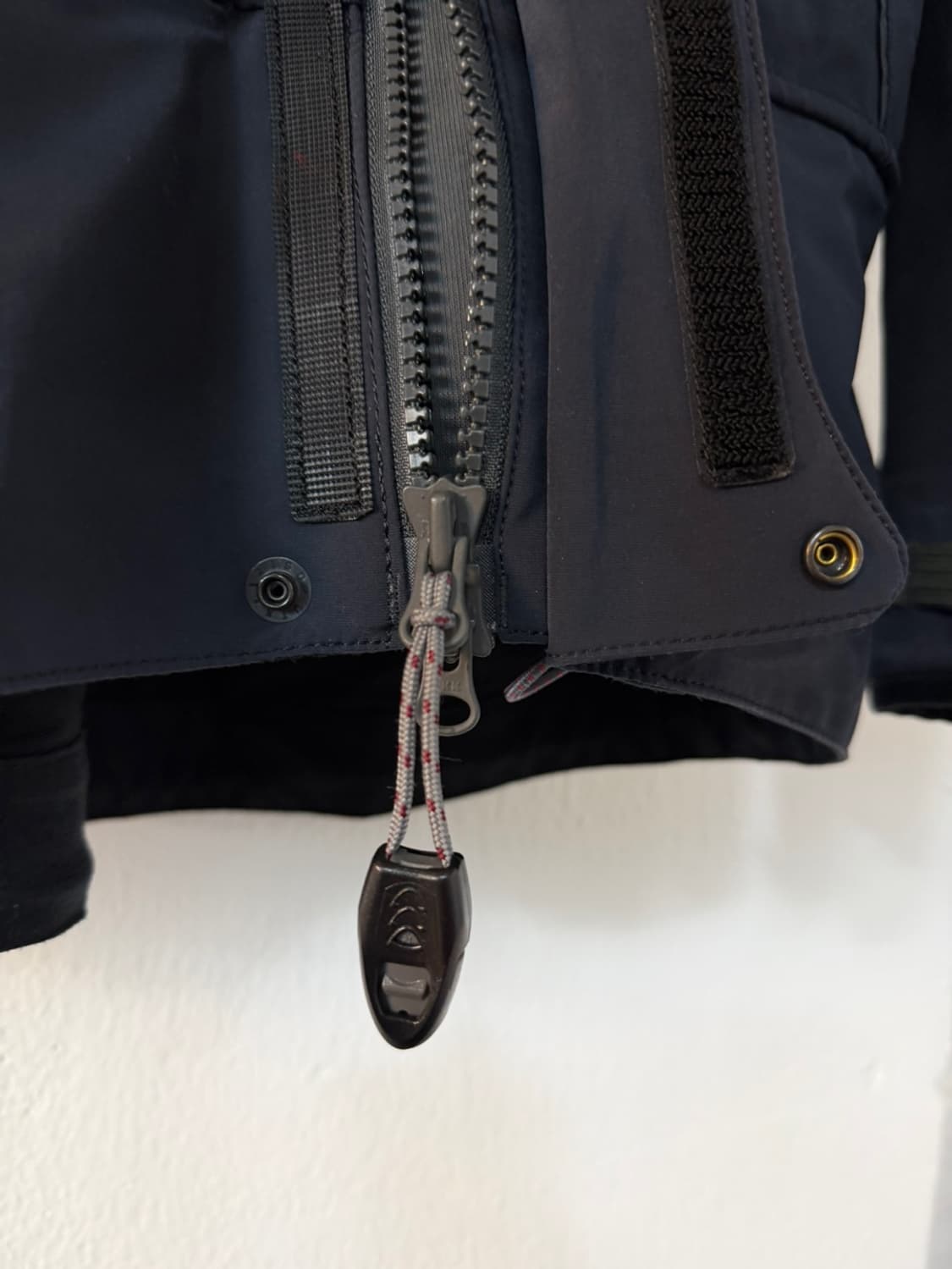 클라터뮤젠 브레데 2.0 자켓 상품이미지6