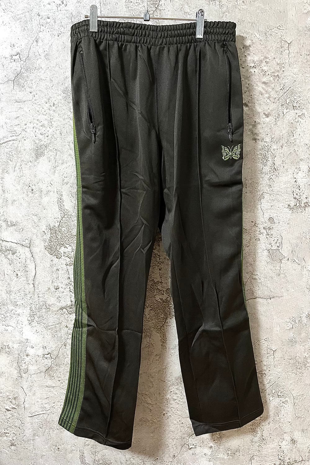 니들스 올리브 트랙팬츠 상품이미지1