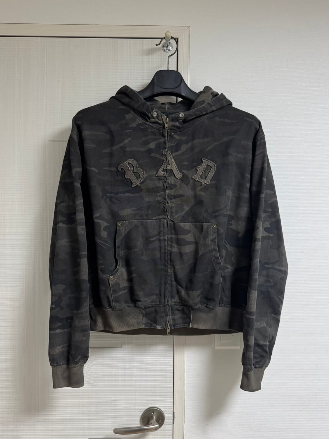 배드블러드 라이온패치 카모 후드집업 L사이즈 상품이미지1