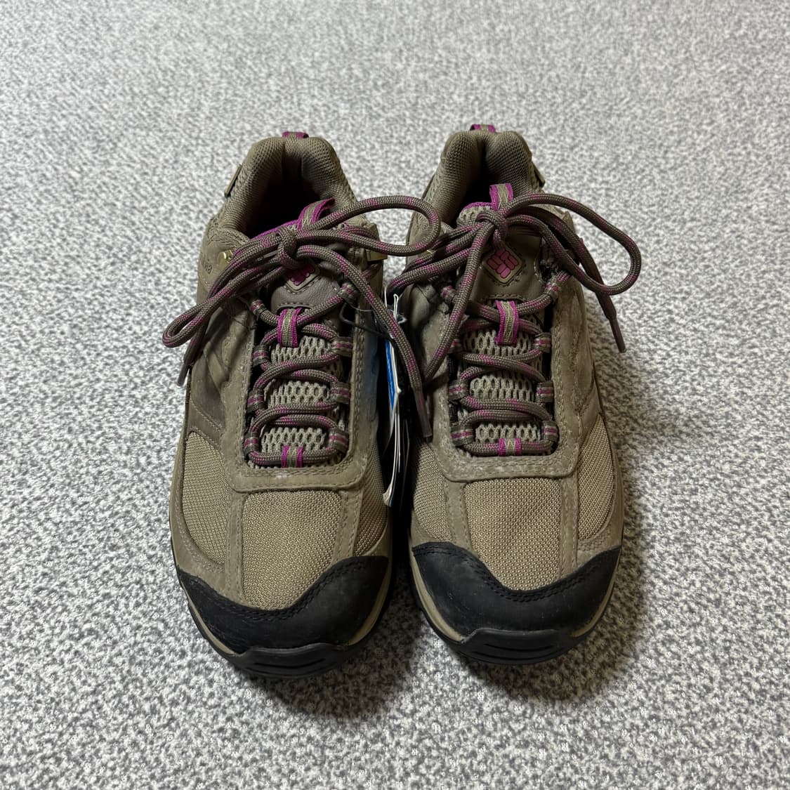 [정가 21만원 새상품] 컬럼비아 등산화 230 상품이미지3