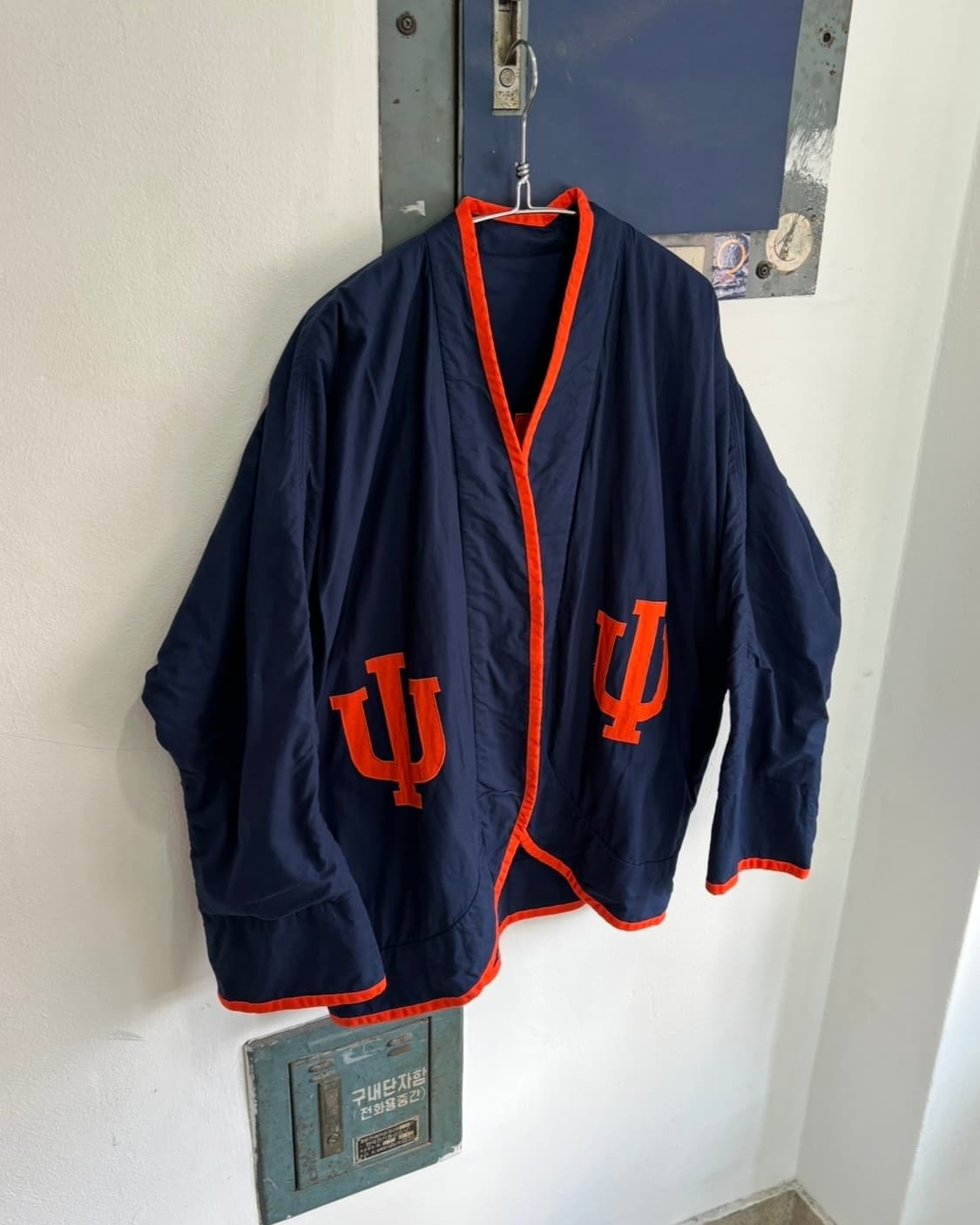 Univ. Of Illinois Reversible Jacket 상품이미지1
