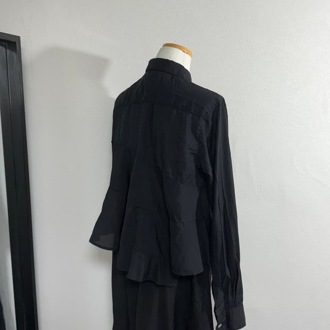 18aw 꼼데가르송 꼼데가르송 사선 크롭 블라우스s 상품이미지3