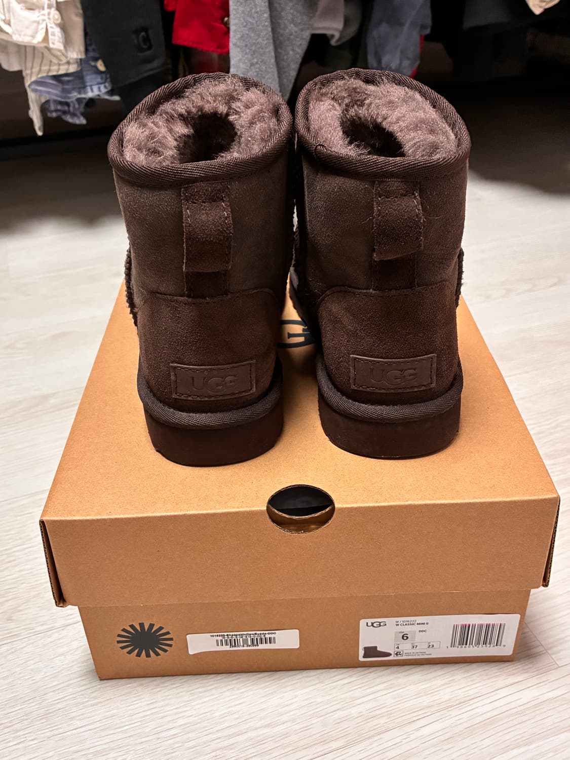 [UGG] 어그 클래식미니  II (230mm) 상품이미지2