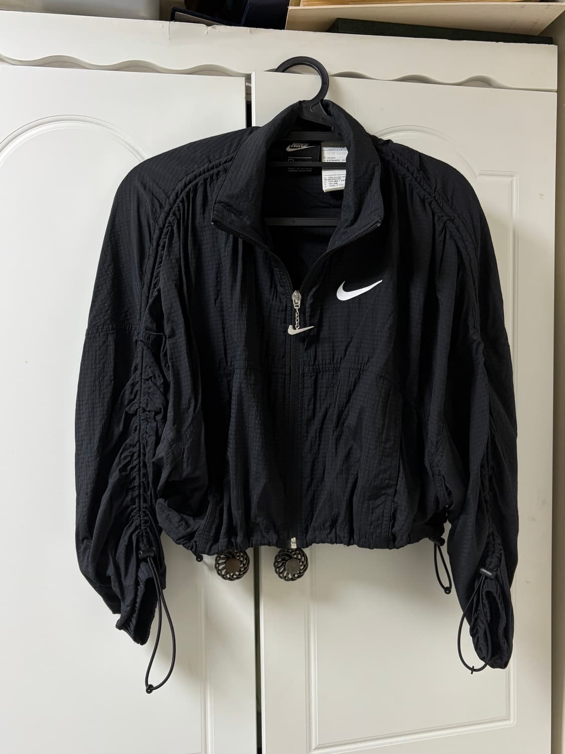 나이키 여성 크롭 바람막이 상품이미지1