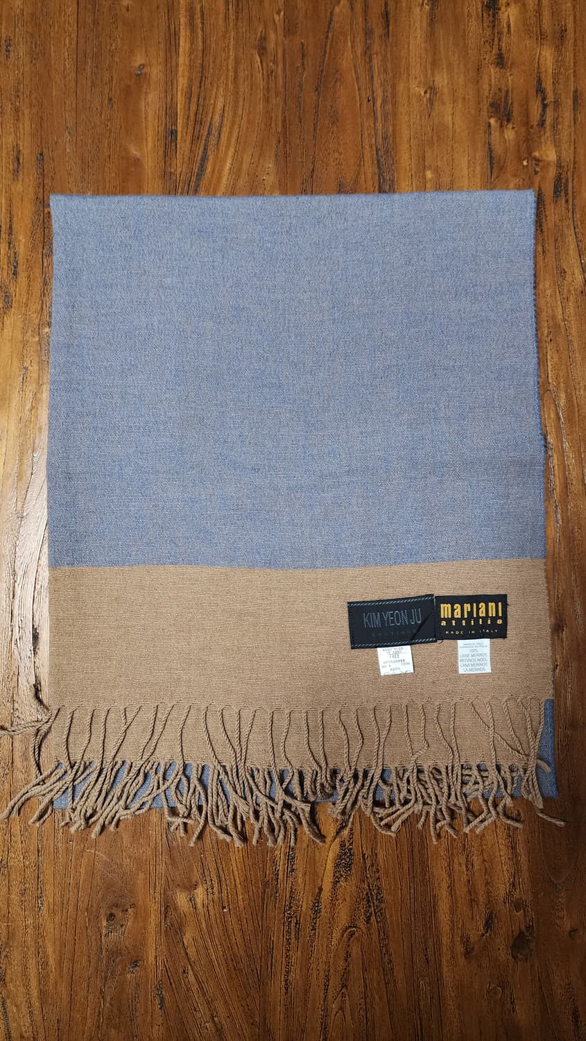 김연주 Mariani 메리노울 머플러 블루/베이지 상품이미지1