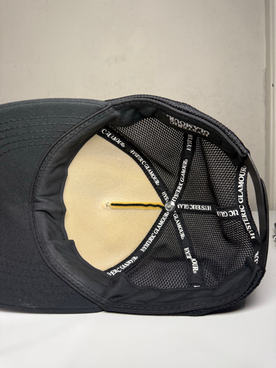 히스테릭 글래머 기타 치는 히스걸 매쉬캡 볼캡 모자 상품이미지2