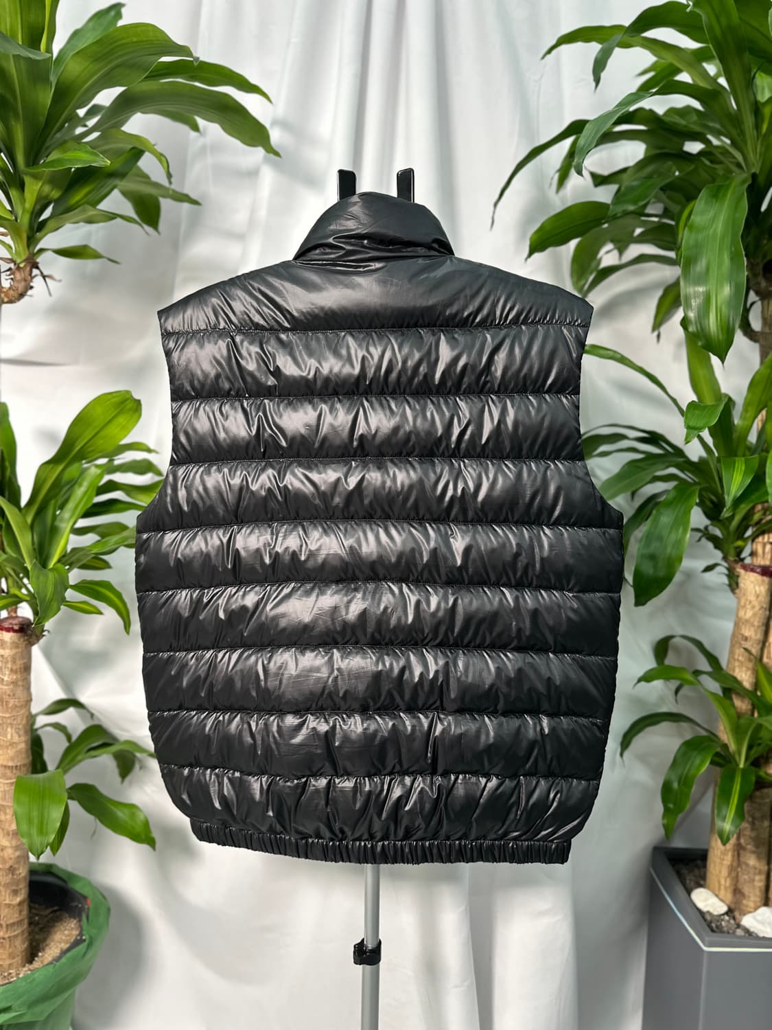 [정품] 프라다 리나일론 삼각로고 패딩조끼 SGH065 (54size) 상품이미지4