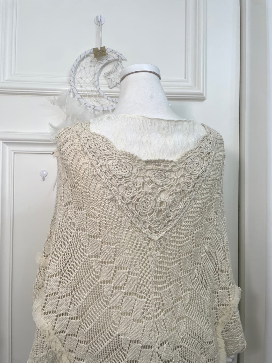 AXES FEMME beige crochet bow point knit 상품이미지4