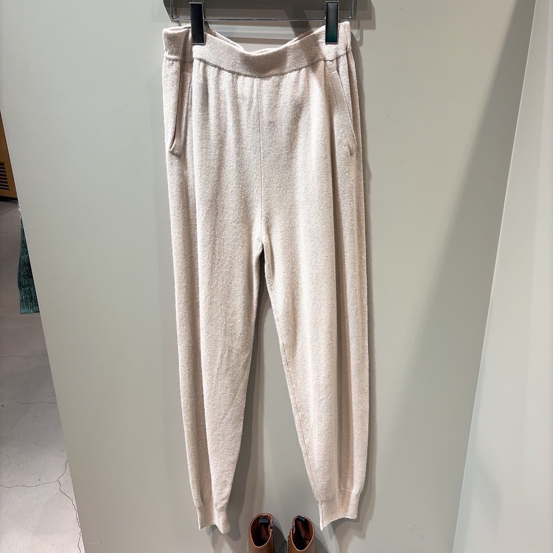 (정품/새상품) Allude 얼루드 여성 크림 캐시미어100% 니트 팬츠 상품이미지1