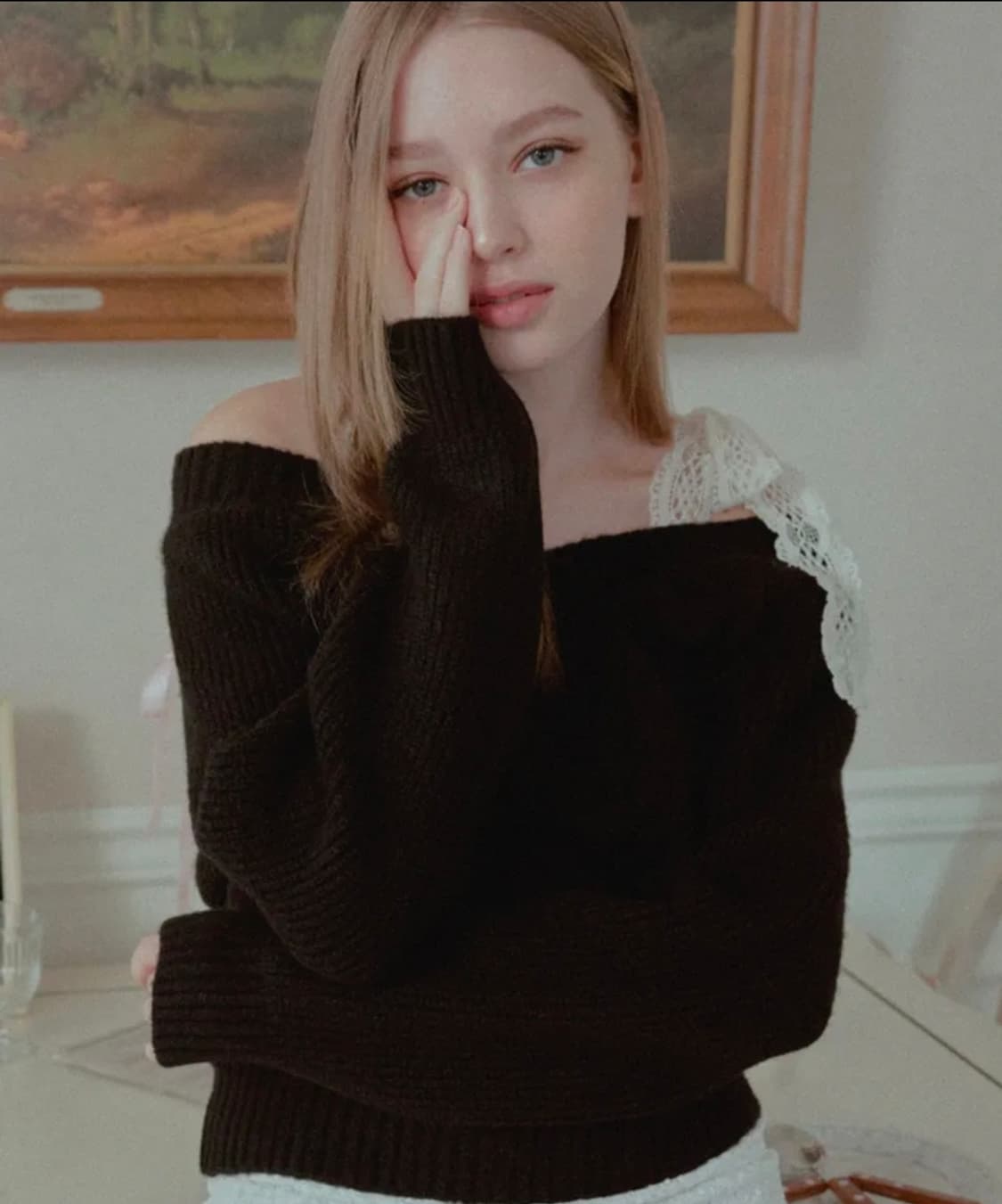 새상품)) 문페어리 MF 아도라 레이스 브이넥 니트 블랙 상품이미지1