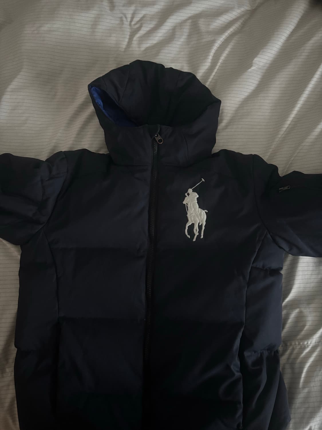 폴로 덕다운 패딩 팝니다 상품이미지1